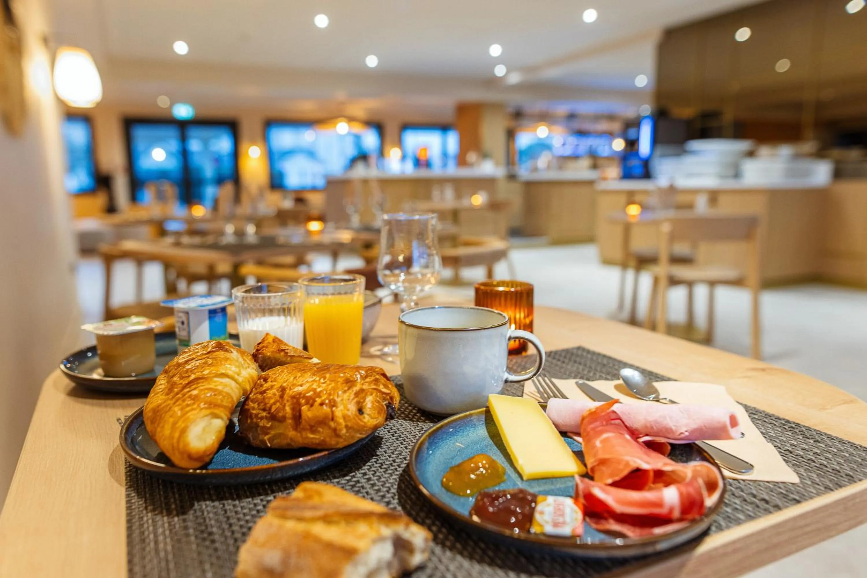 Breakfast in Hotel Classe Troyes - La Chapelle Saint Luc