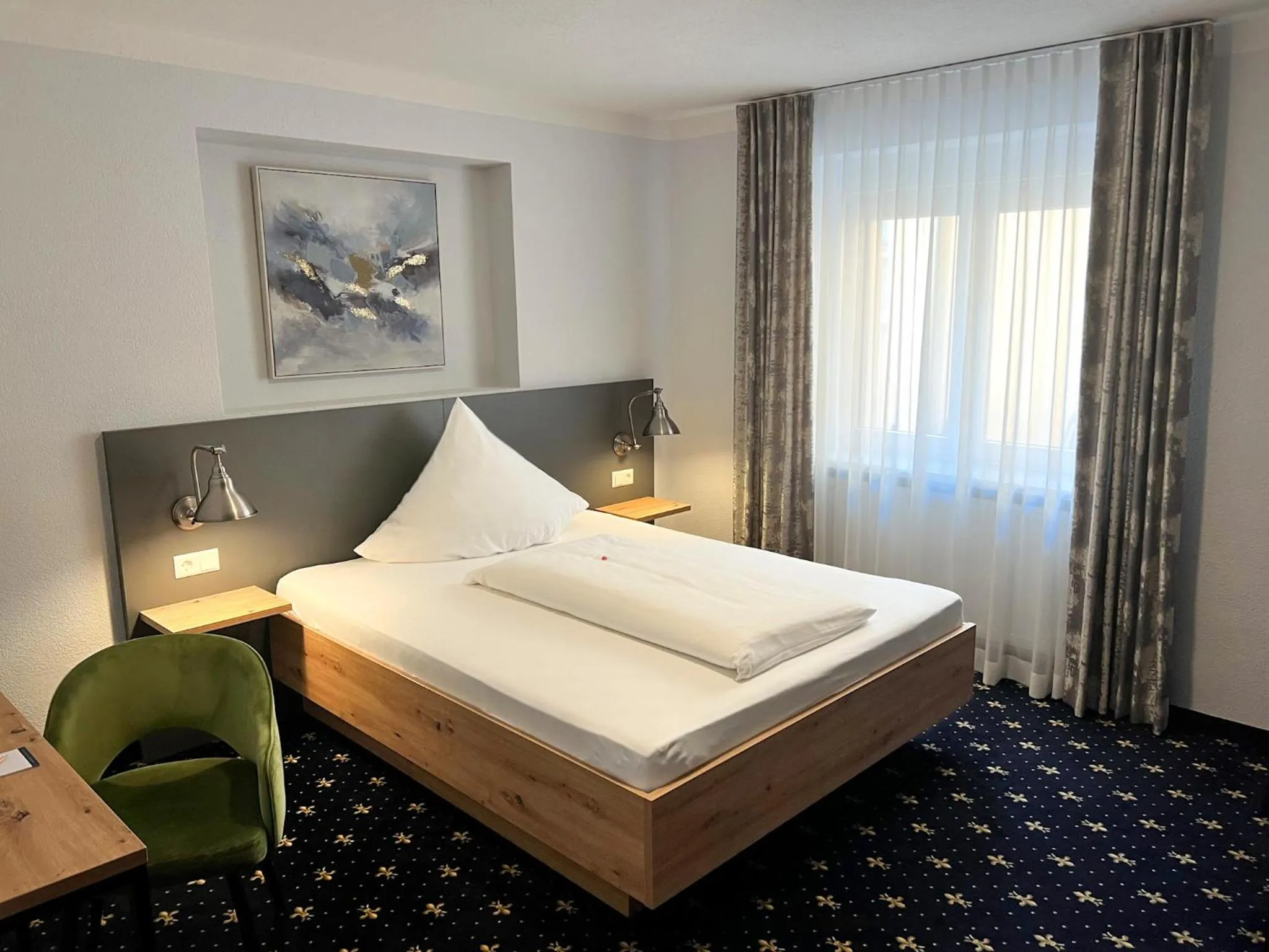 Bed in stadthotel miya