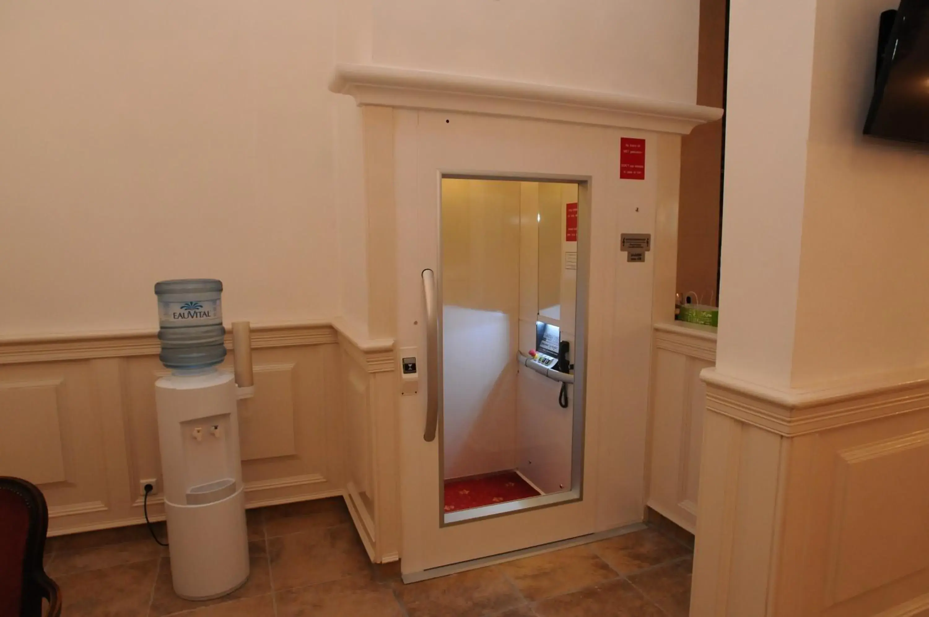 Property building in De Gulden Waagen Property building in De Gulden Waagen