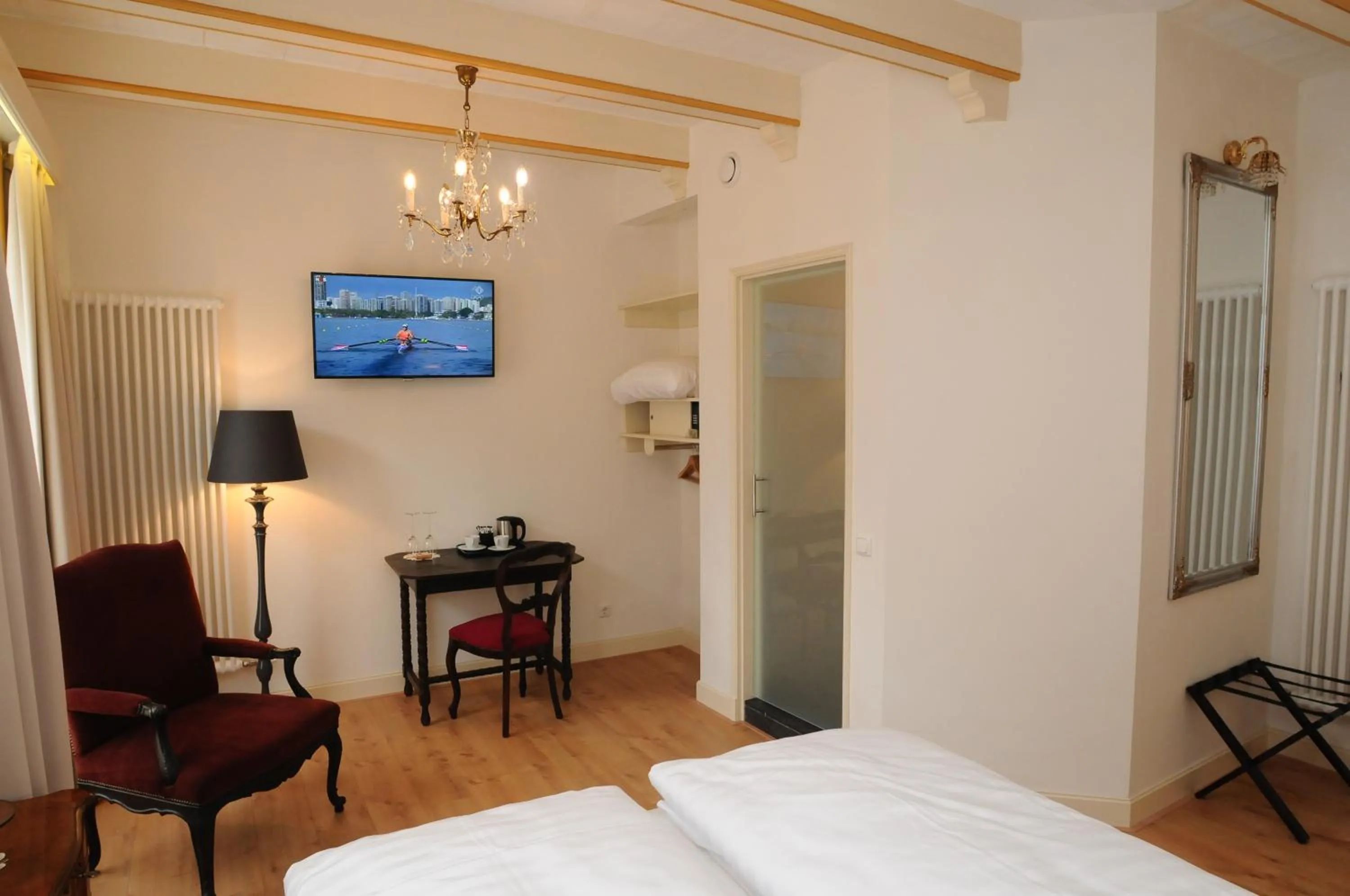 Bedroom, Bed in De Gulden Waagen