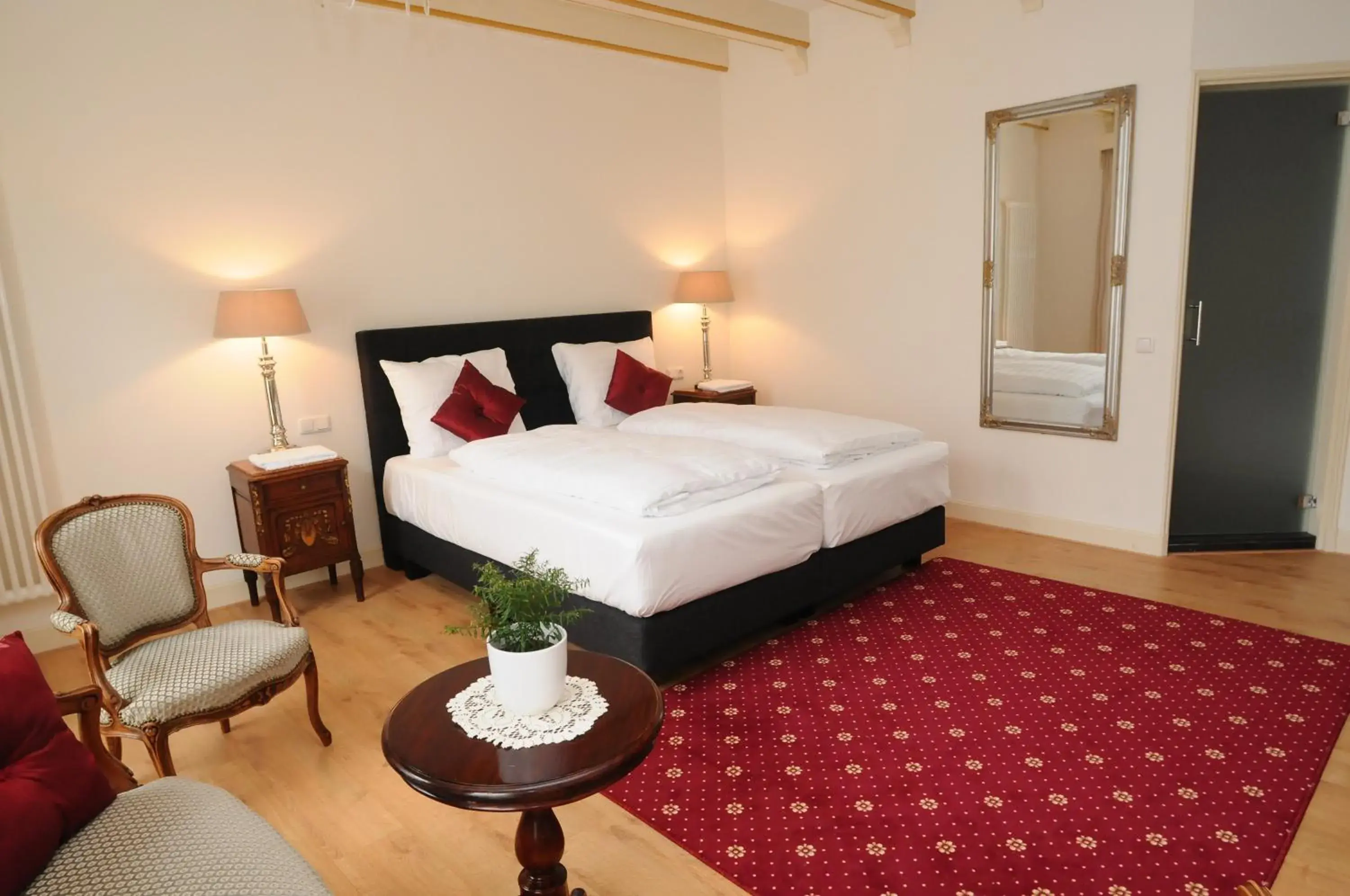 Photo of the whole room, Bed in De Gulden Waagen Photo of the whole room, Bed in De Gulden Waagen