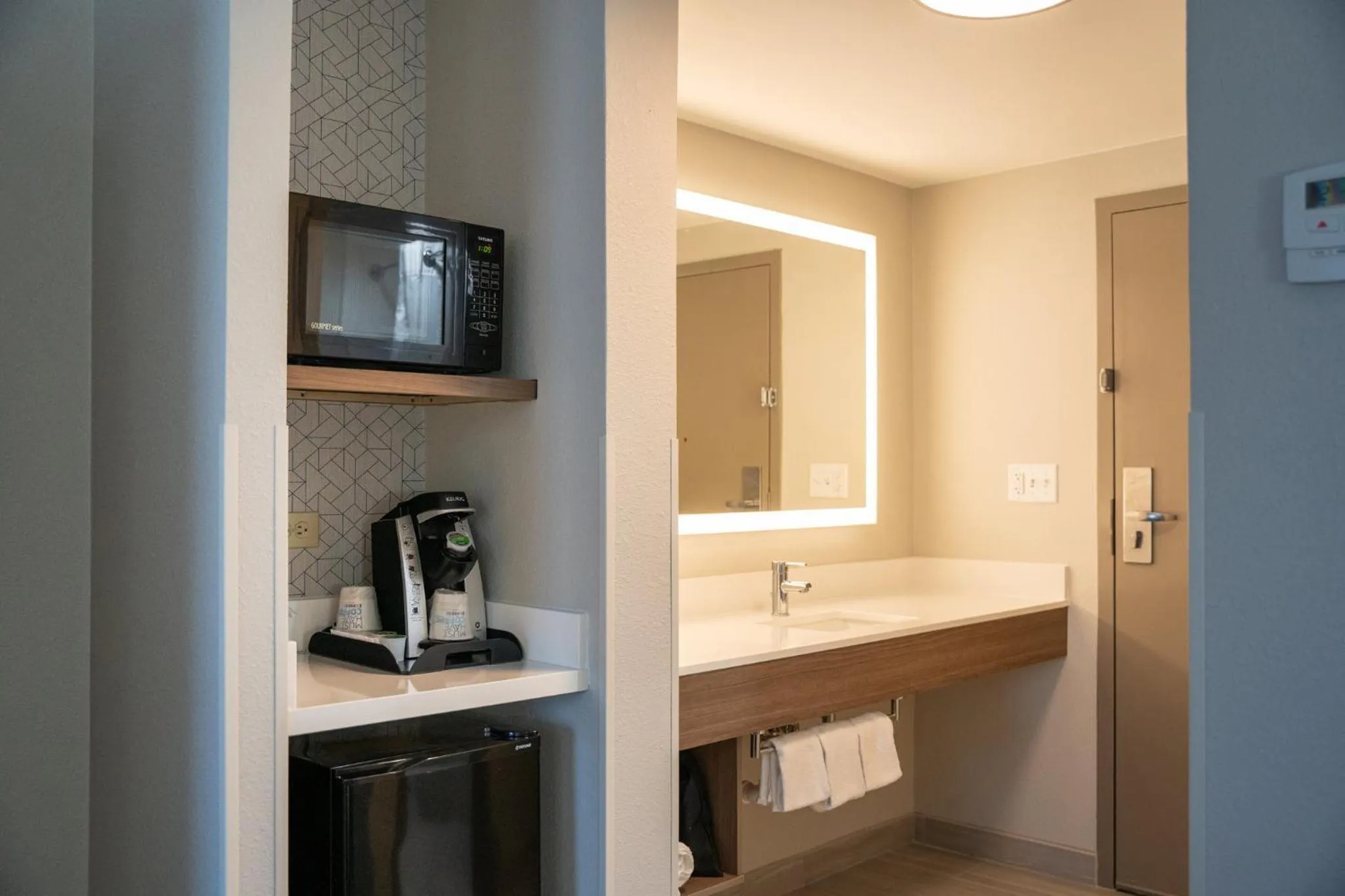 Photo of the whole room in Holiday Inn Express Frazer - Malvern by IHG