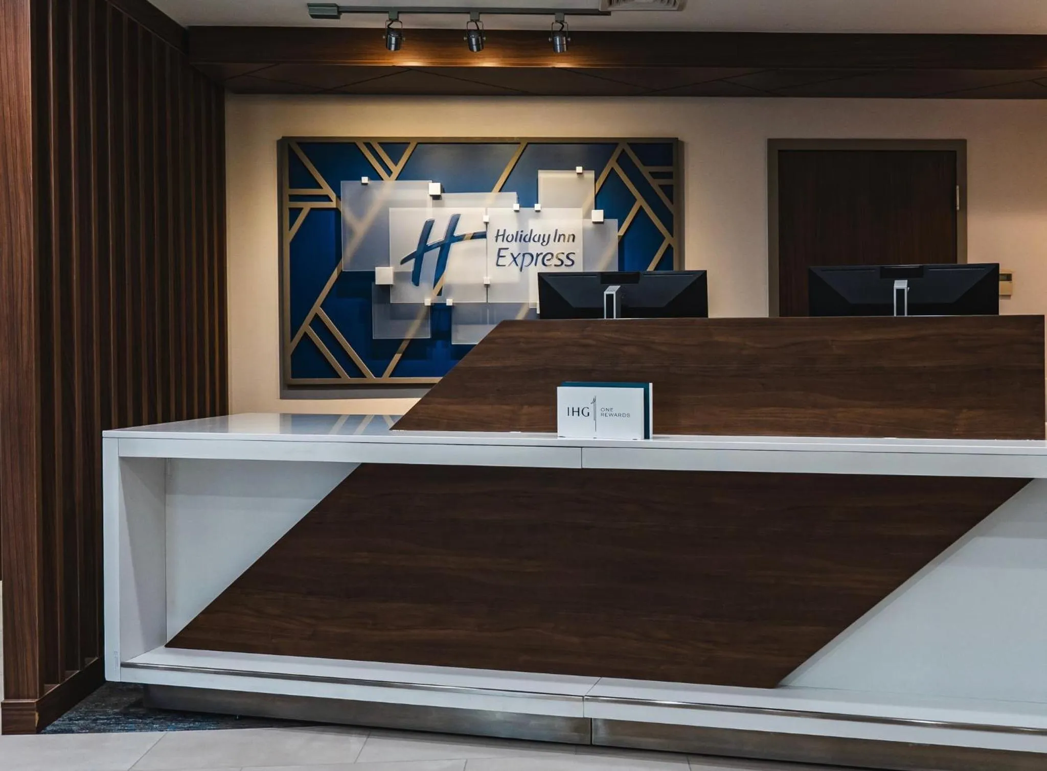 Property building in Holiday Inn Express Frazer - Malvern by IHG