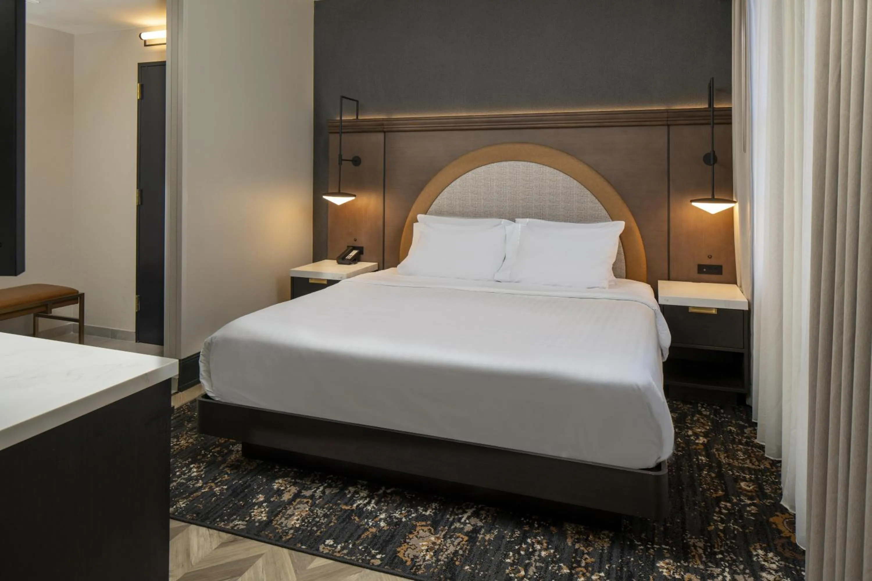 Bed in Hampton Inn & Suites Birmingham-Downtown-Tutwiler