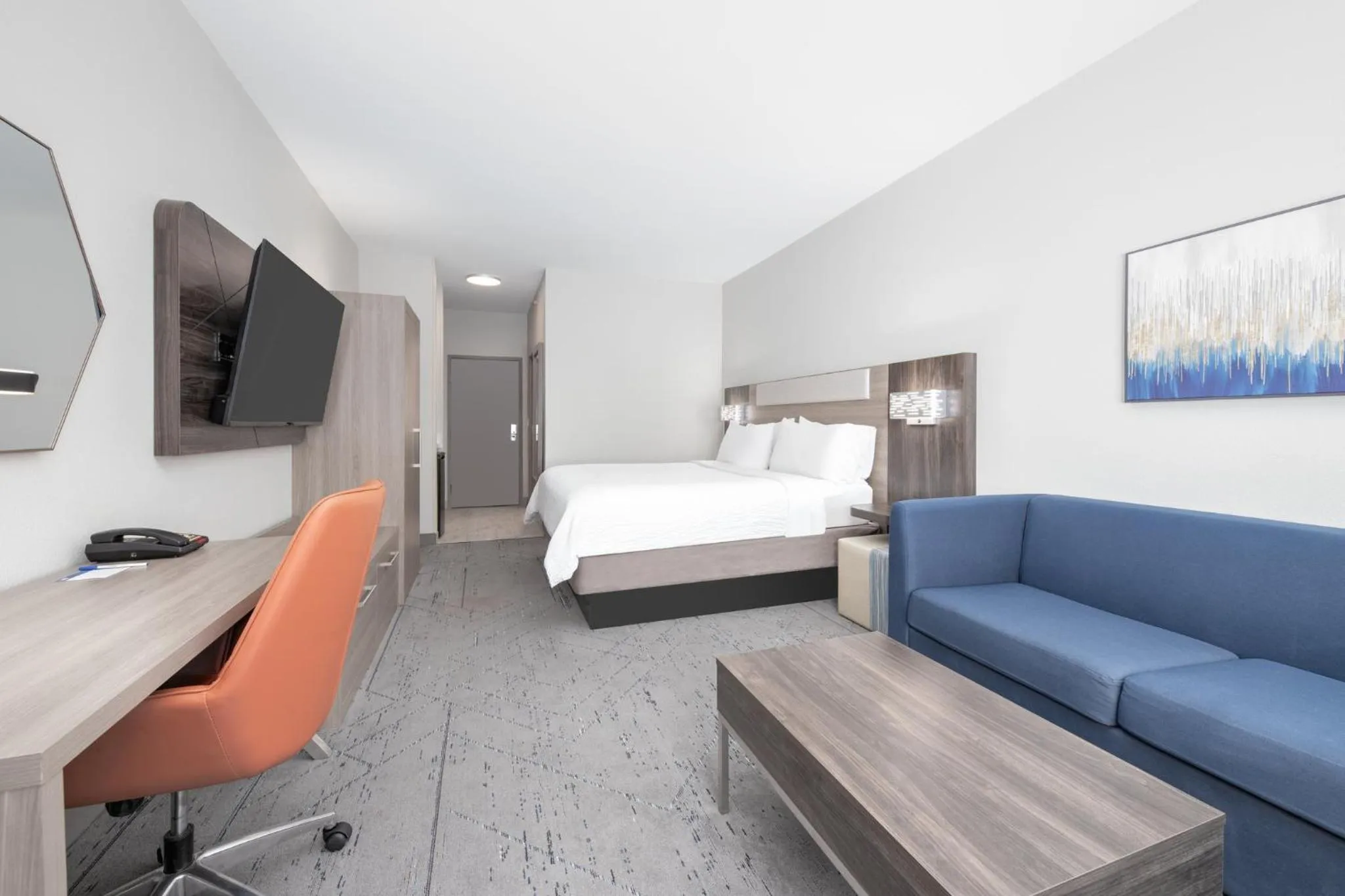 Photo of the whole room, Bed in Holiday Inn Express Hotel & Suites Dallas West by IHG