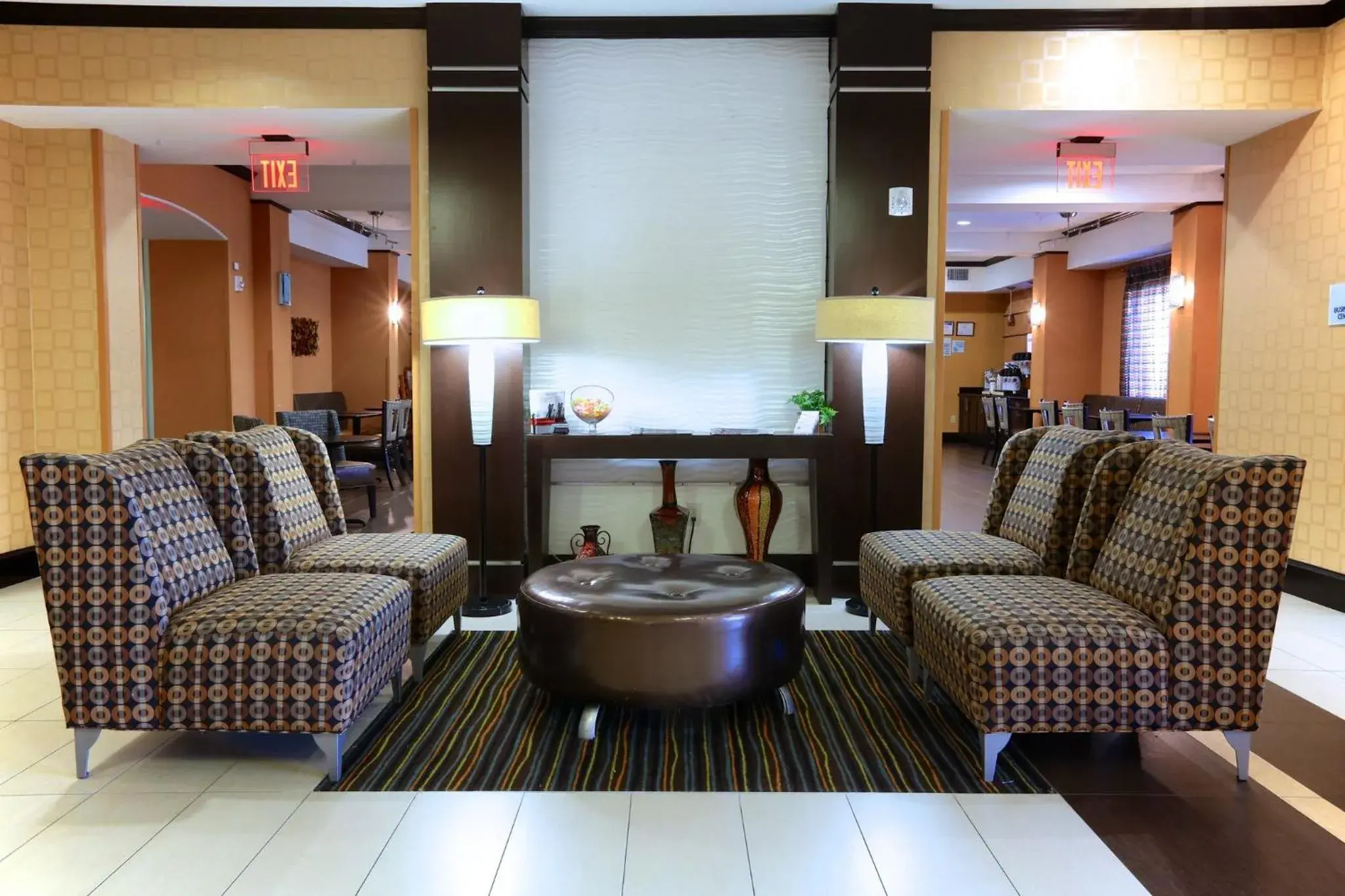 Holiday Inn Express Hotel & Suites Dallas West by IHG Holiday Inn Express Hotel & Suites Dallas West by IHG