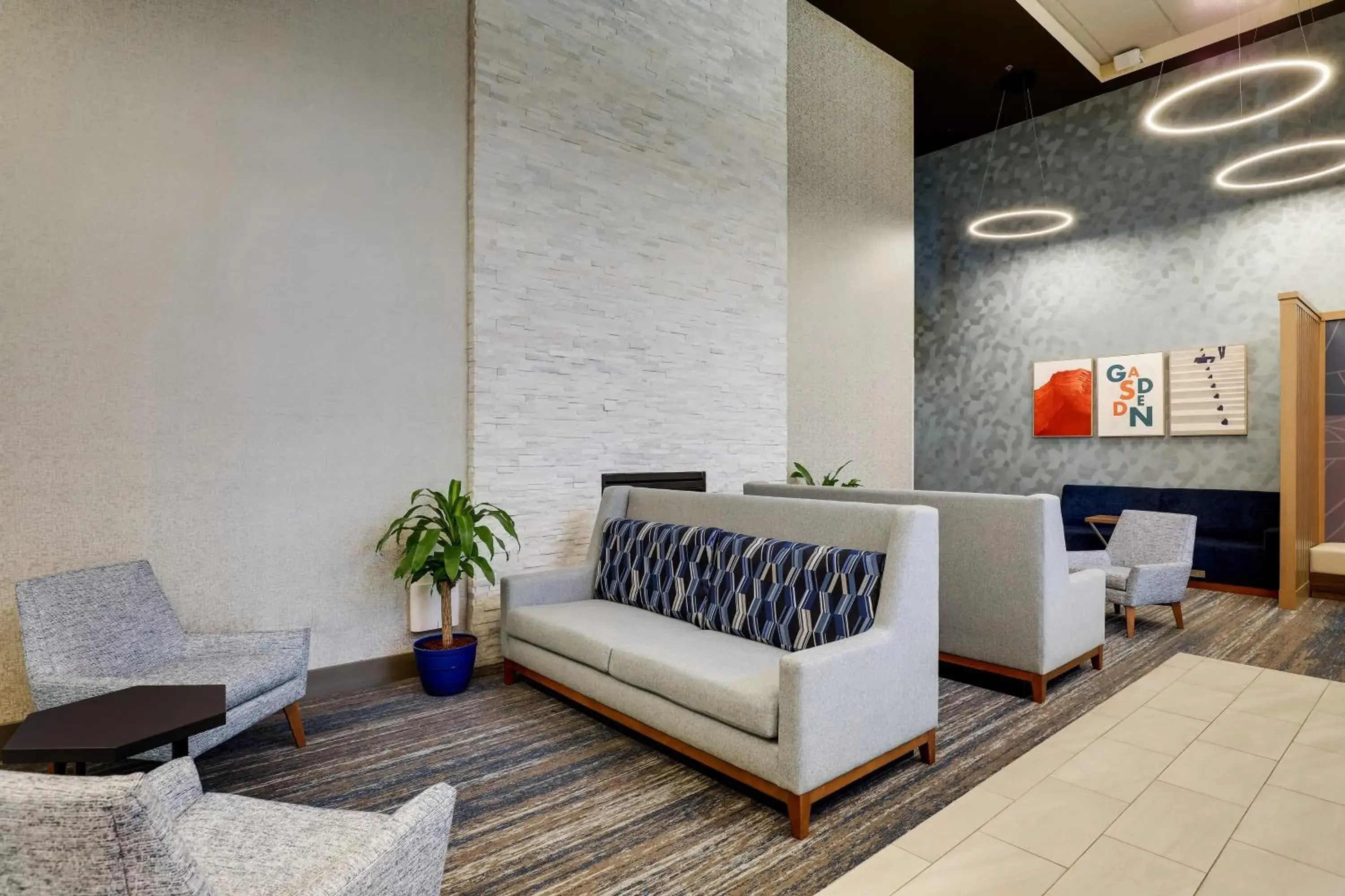 Property building in Holiday Inn Express Hotel & Suites- Gadsden by IHG Property building in Holiday Inn Express Hotel & Suites- Gadsden by IHG