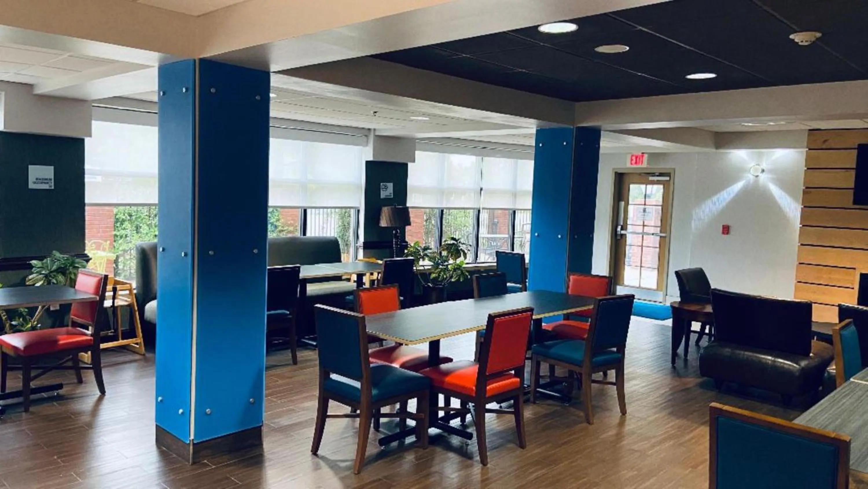 Breakfast in Holiday Inn Express Hotel & Suites- Gadsden by IHG