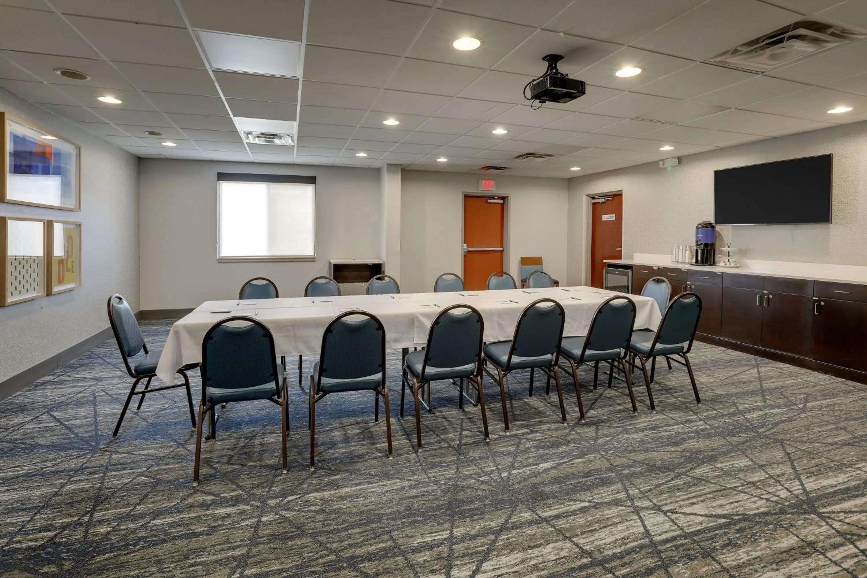 Meeting/conference room in Holiday Inn Express Hotel & Suites- Gadsden by IHG