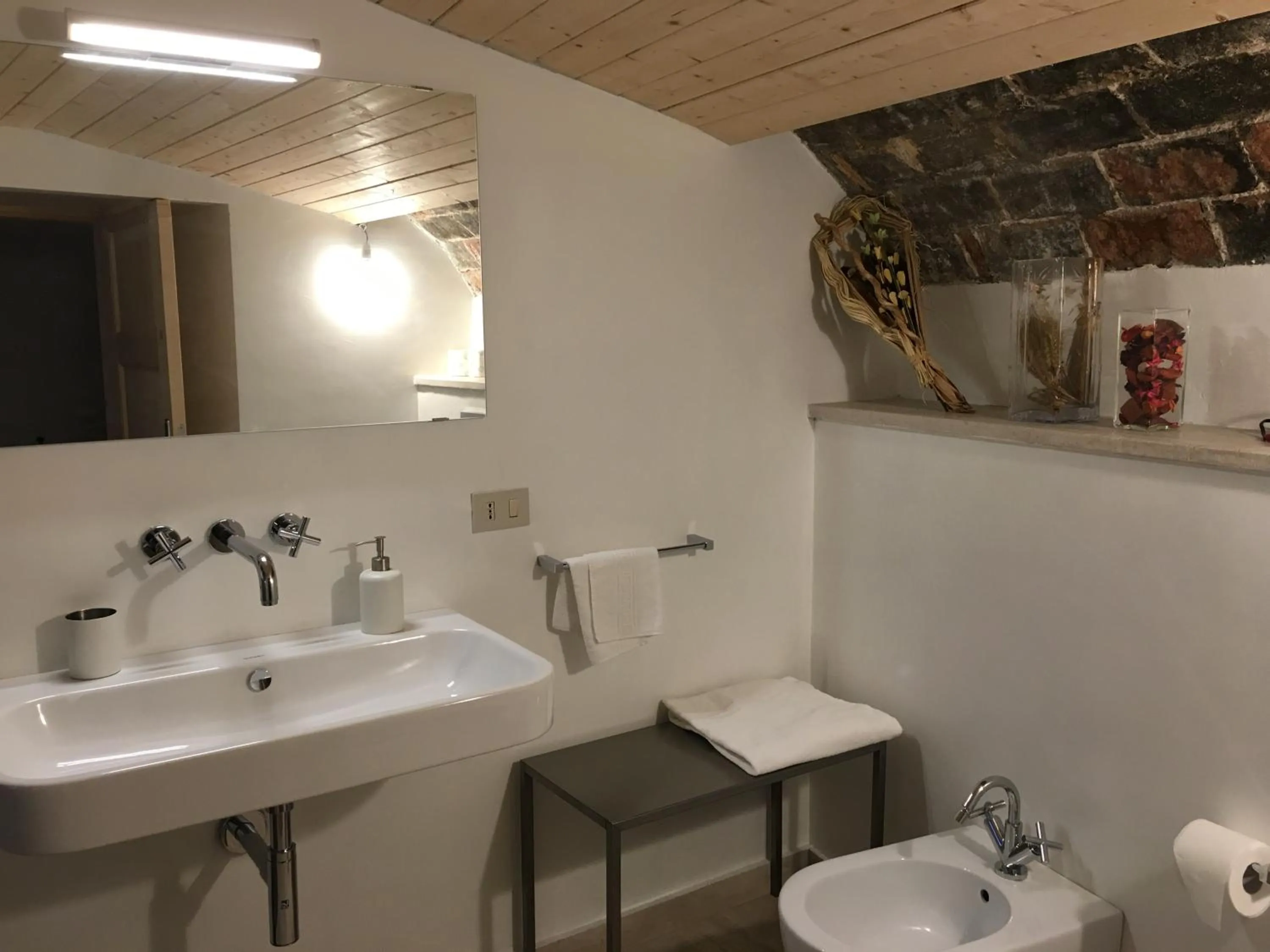 Bathroom in BellaVista Bike Stop