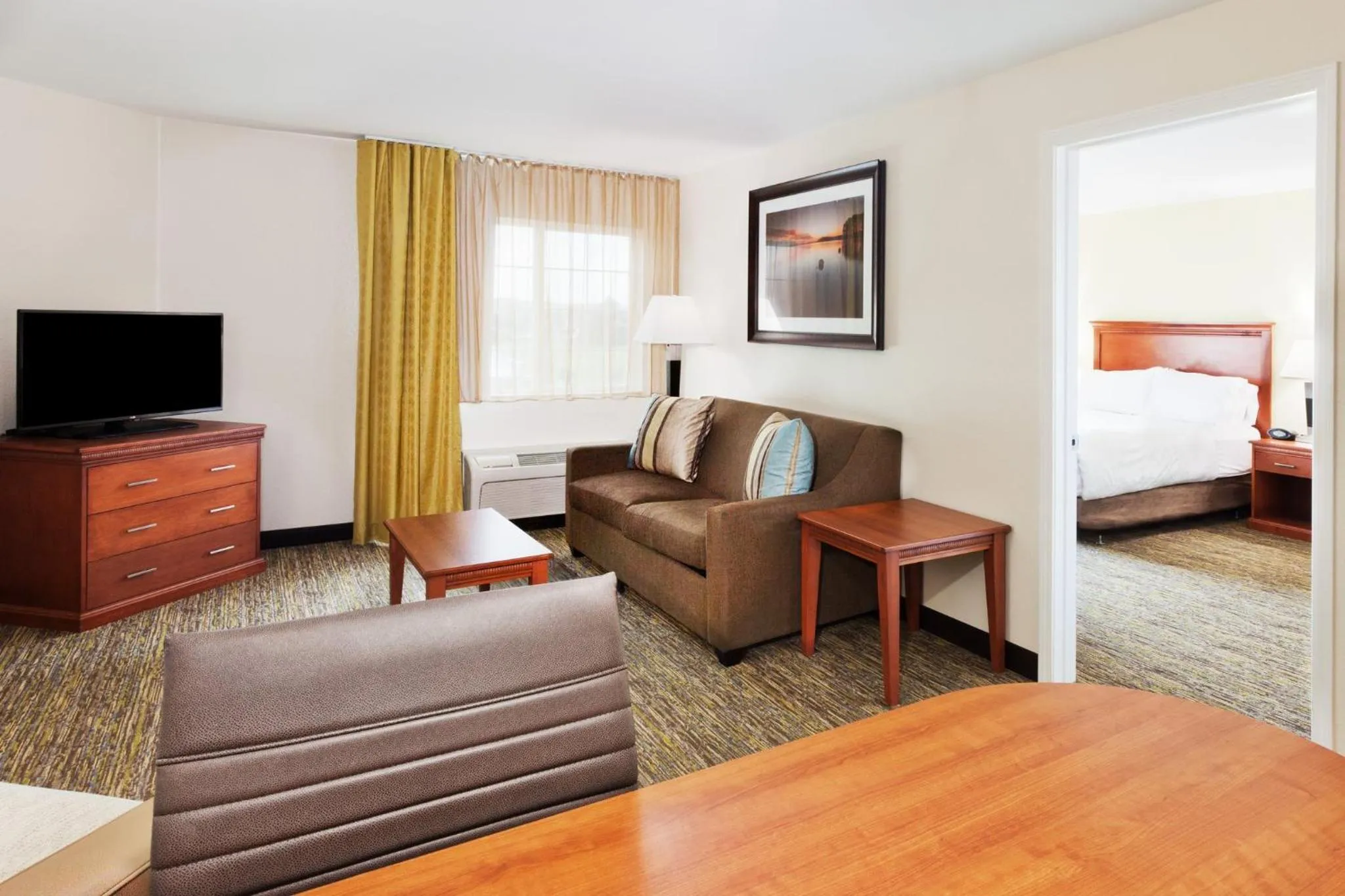 Photo of the whole room, Bed in Candlewood Suites Eastchase Park by IHG