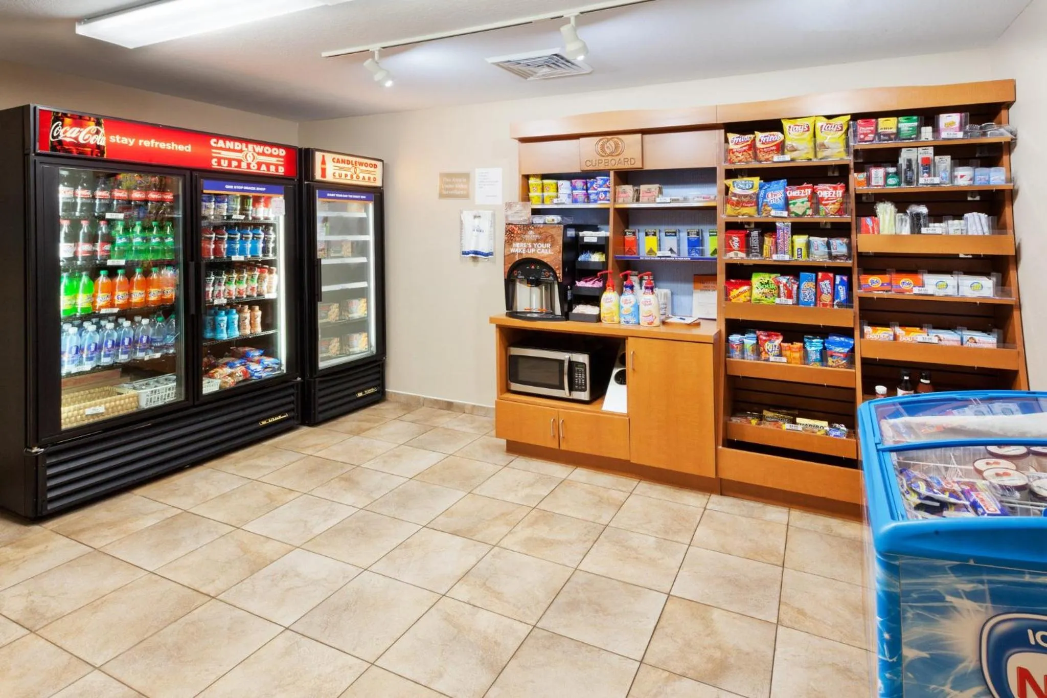 Breakfast in Candlewood Suites Eastchase Park by IHG