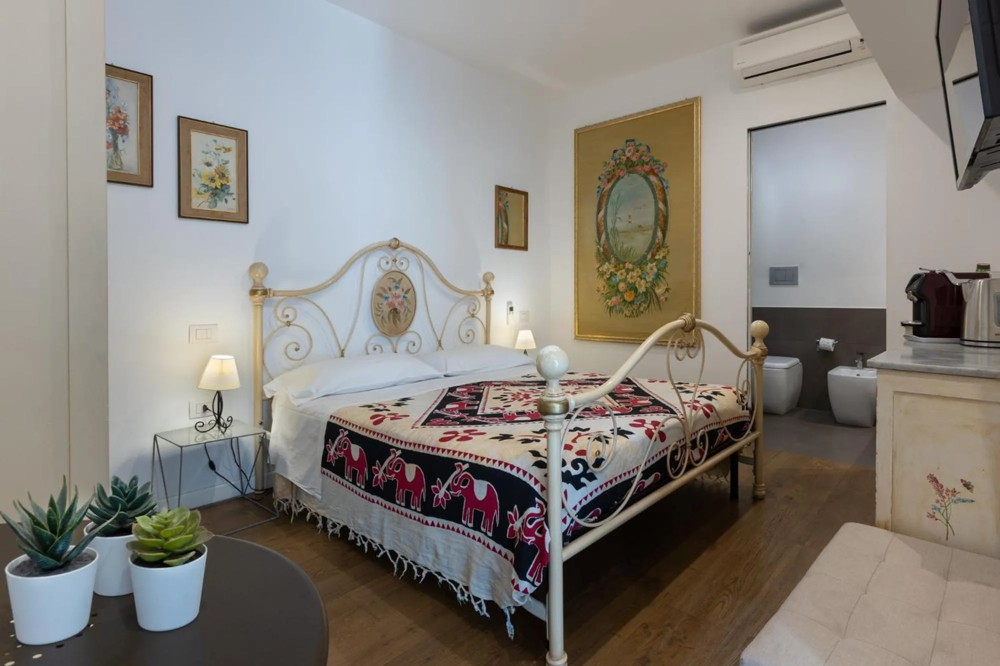 Bed in Bed & Breakfast Il Carignano