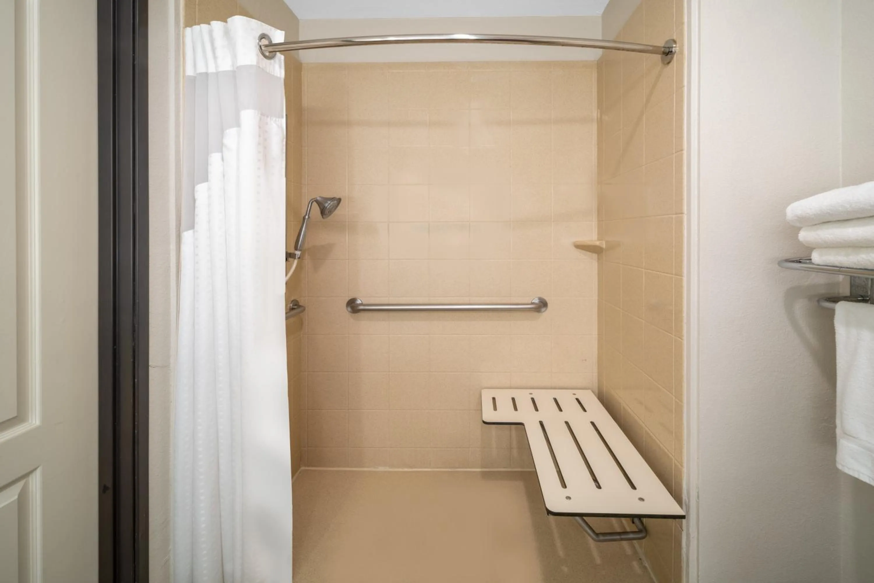 Photo of the whole room in Holiday Inn Express & Suites Dallas East - Fair Park by IHG