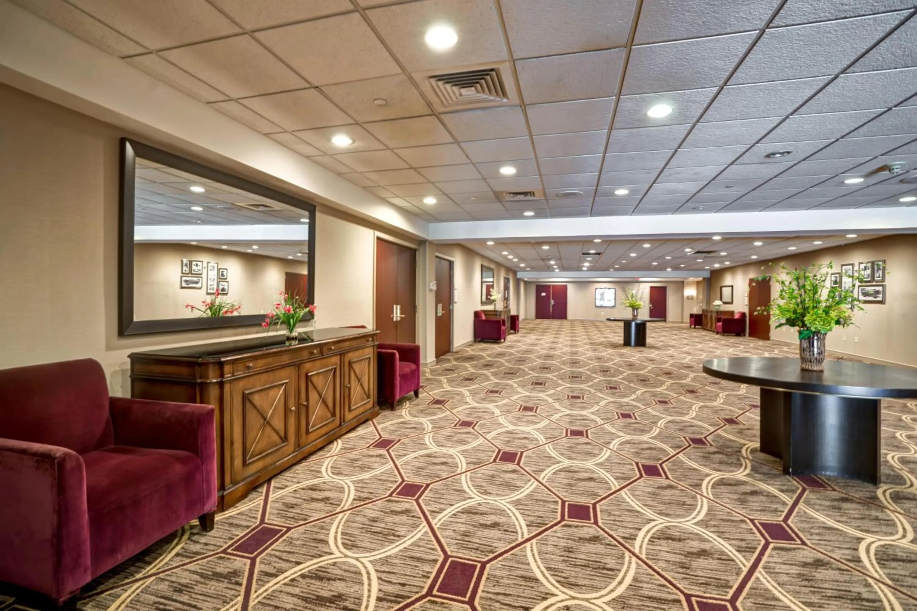 Lobby or reception in DoubleTree by Hilton Downtown Wilmington - Legal District
