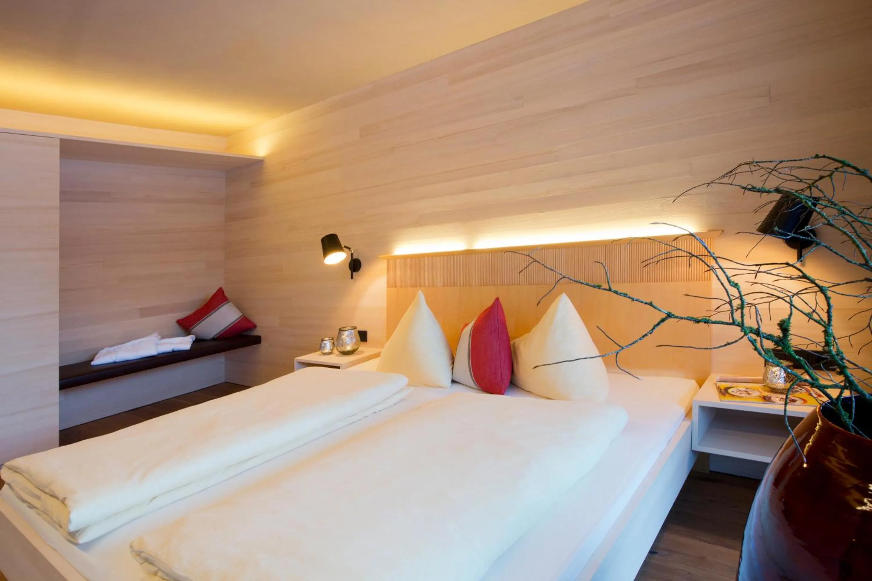 Bed in n Apartments Hotel
