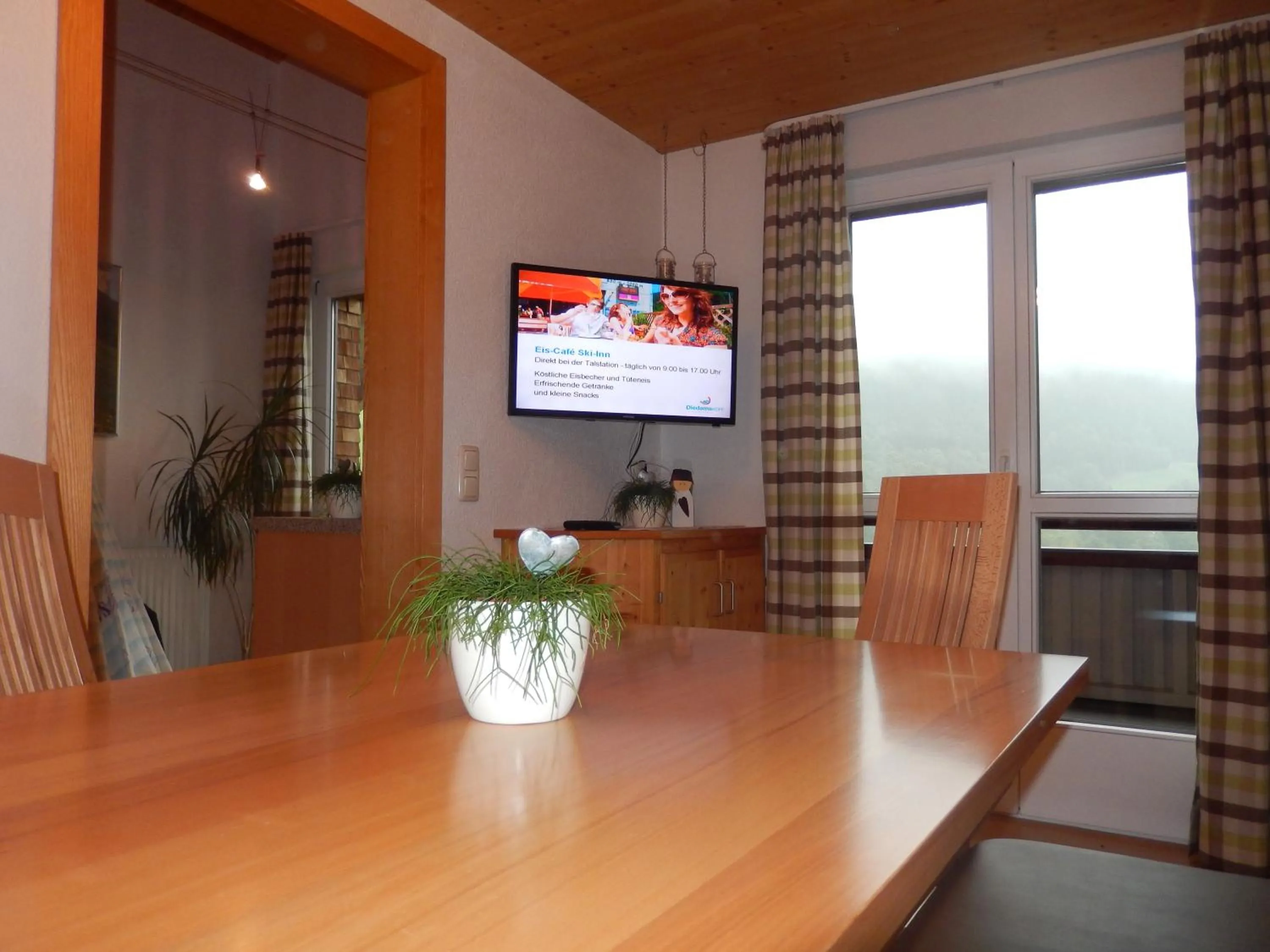 TV and multimedia in n Apartments Hotel