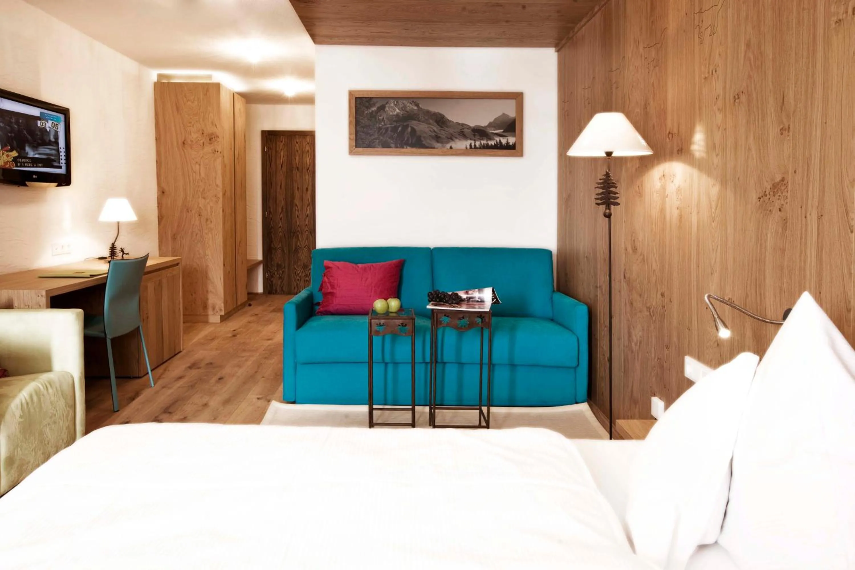 Photo of the whole room, Bed in Hotel Goldener Berg