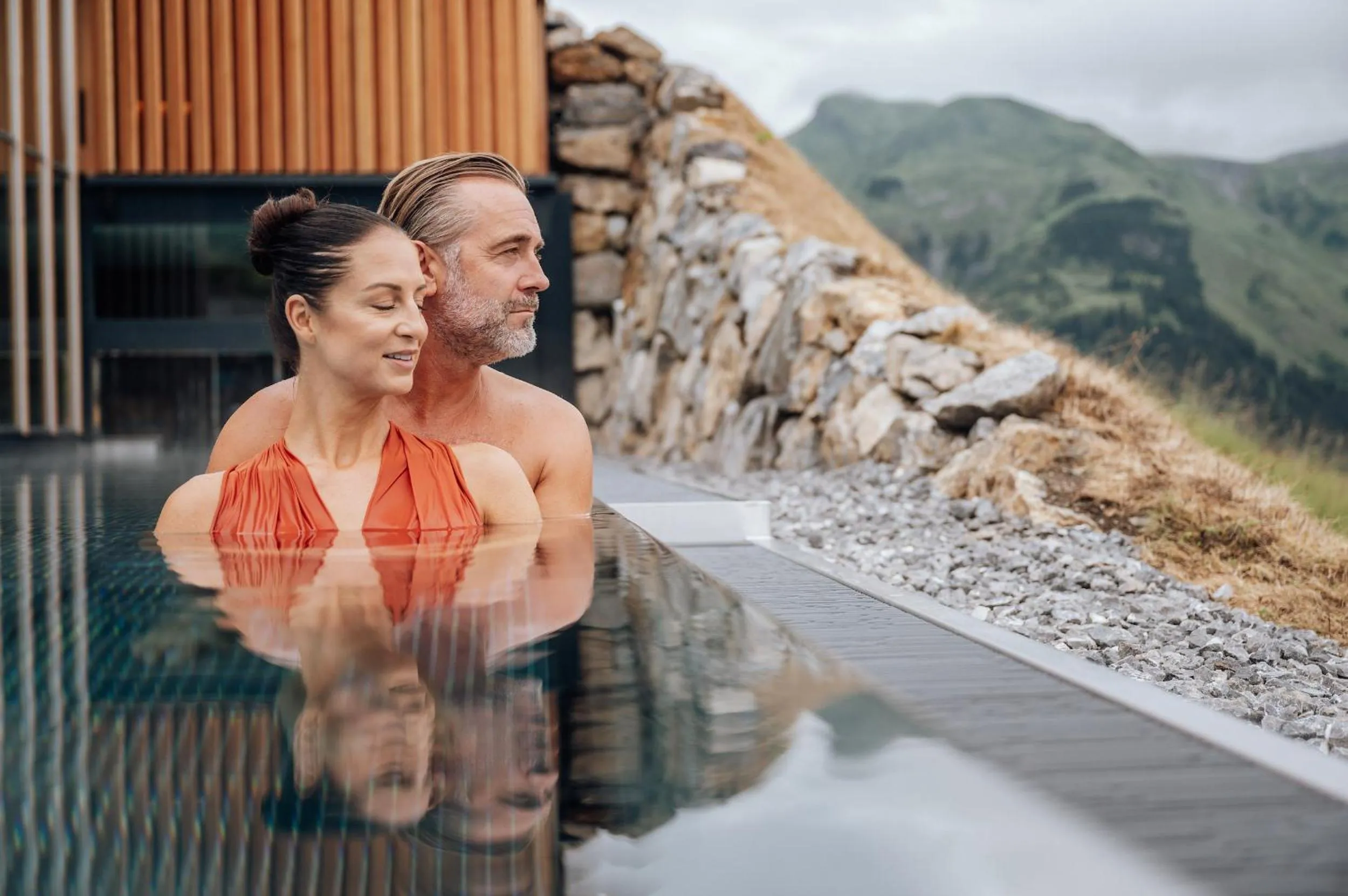 Swimming pool in Hotel Goldener Berg