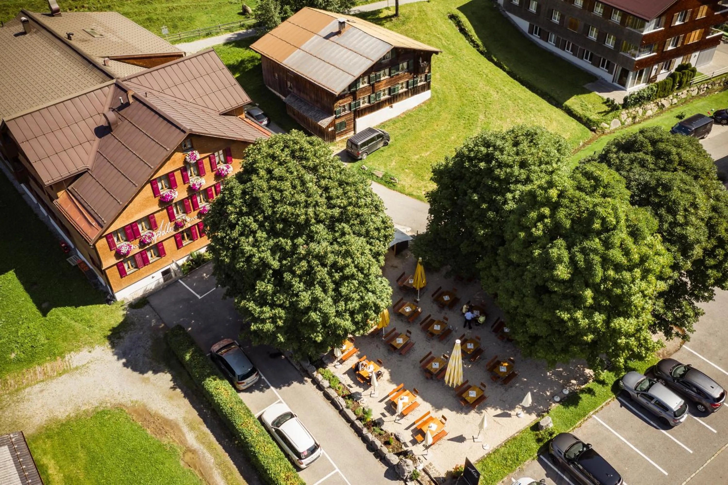 Restaurant/places to eat in Hotel Gasthof Adler