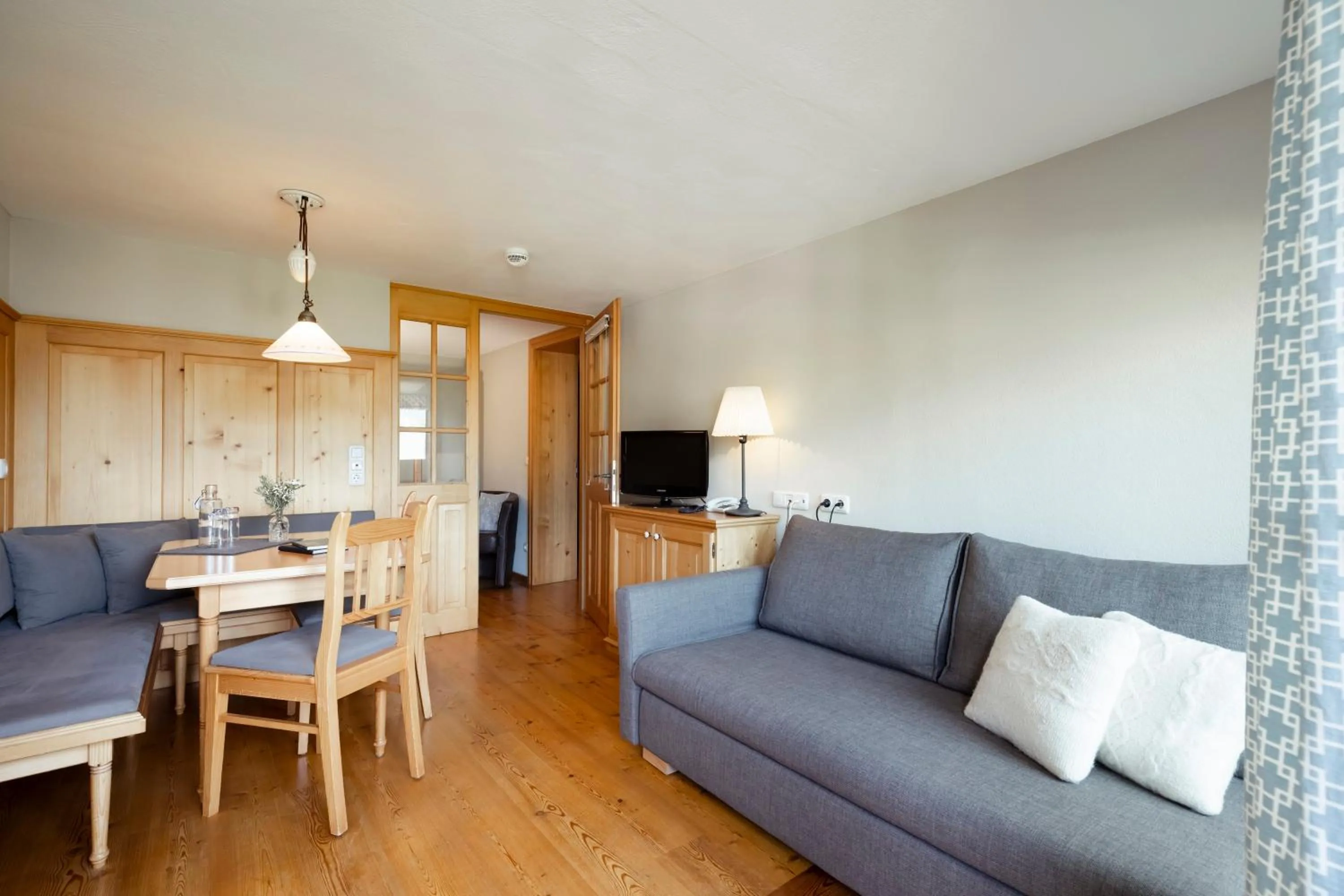 TV and multimedia in Hotel Gasthof Adler