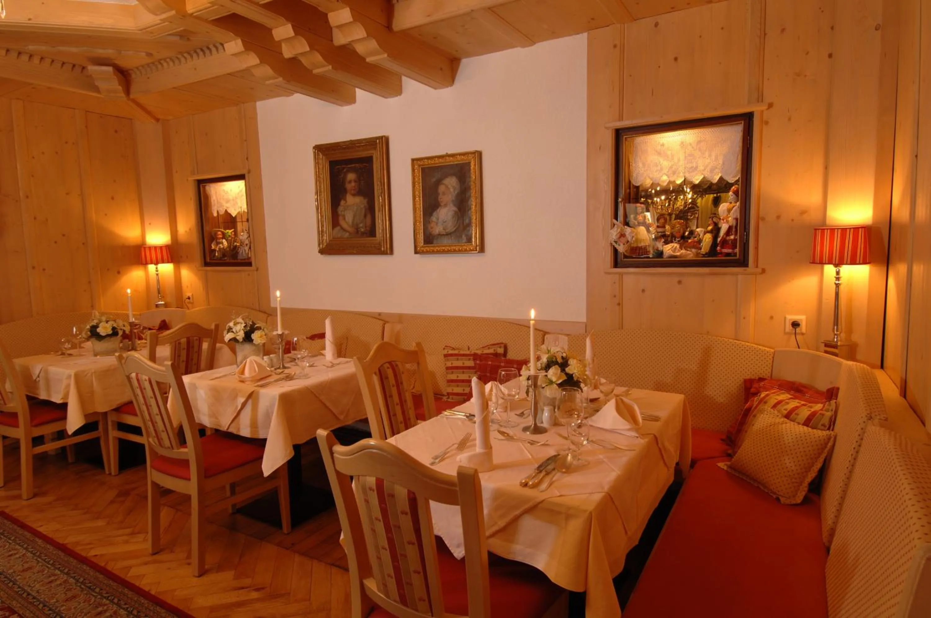 Restaurant/places to eat in Ferienhotel Alber