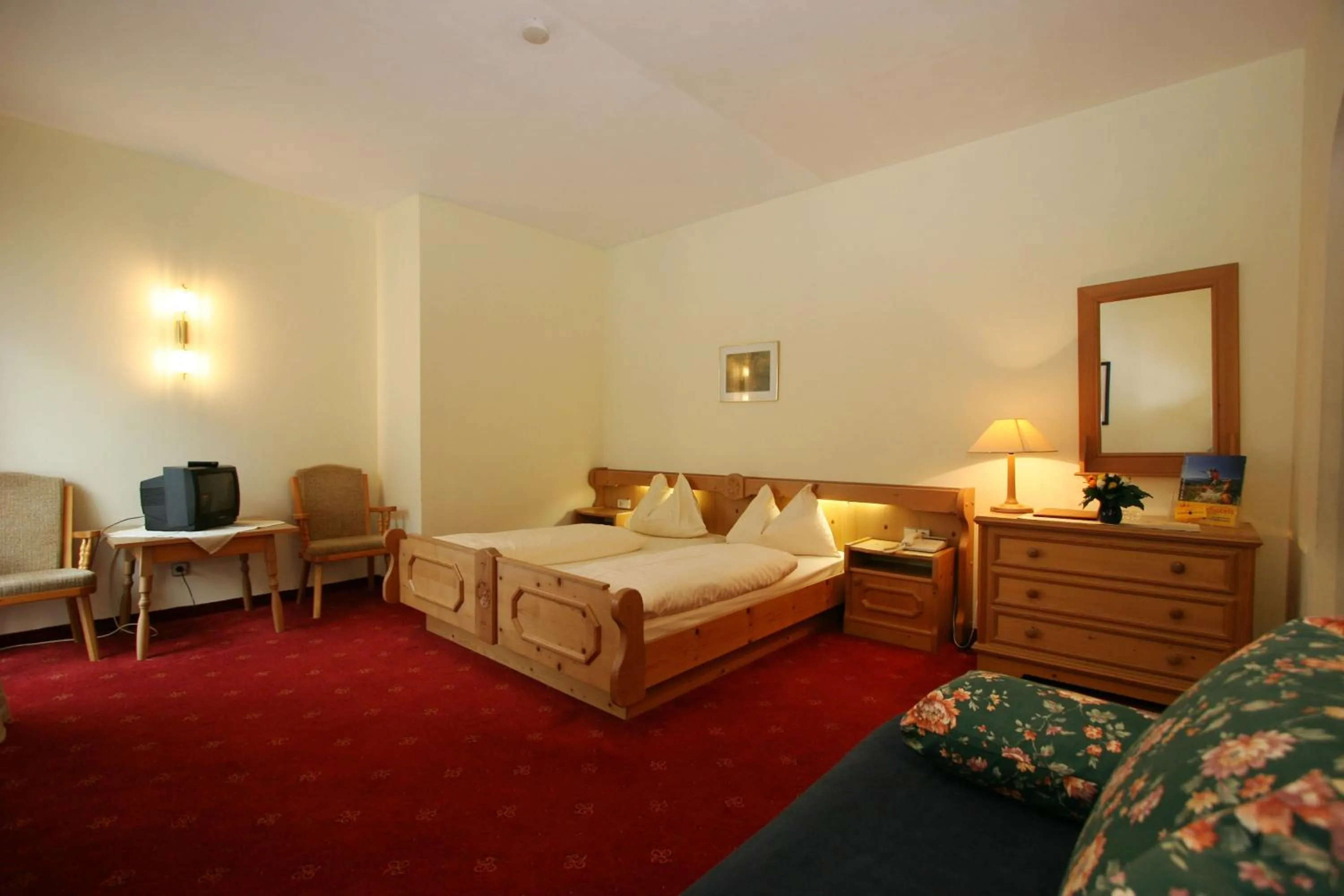 Photo of the whole room, Bed in Ferienhotel Alber