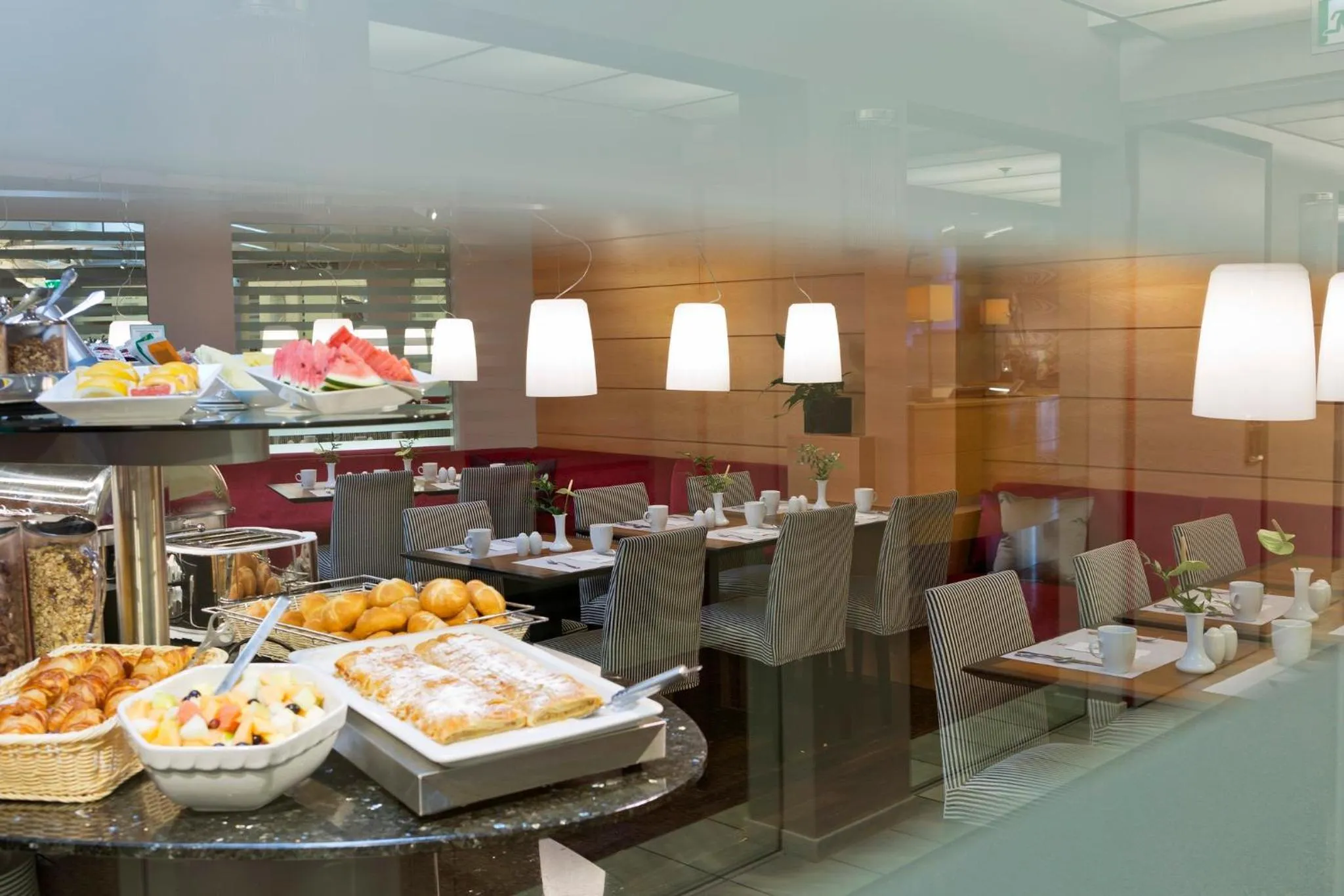 Breakfast in Holiday Inn Vienna City by IHG