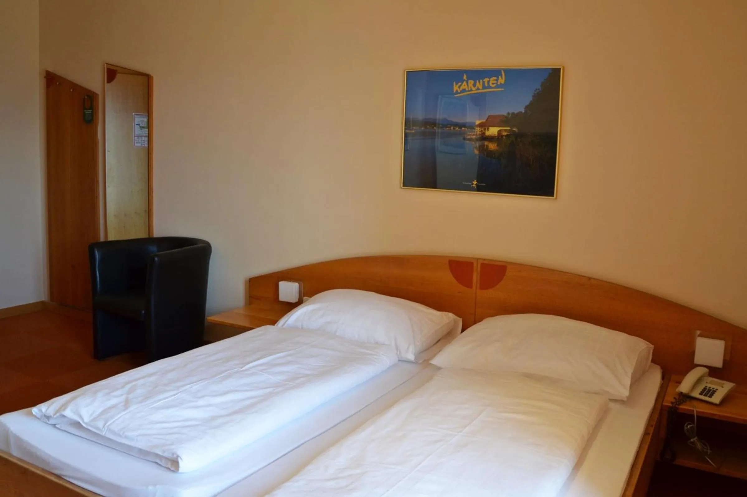 Bedroom, Bed in Hotel Restaurant Marko