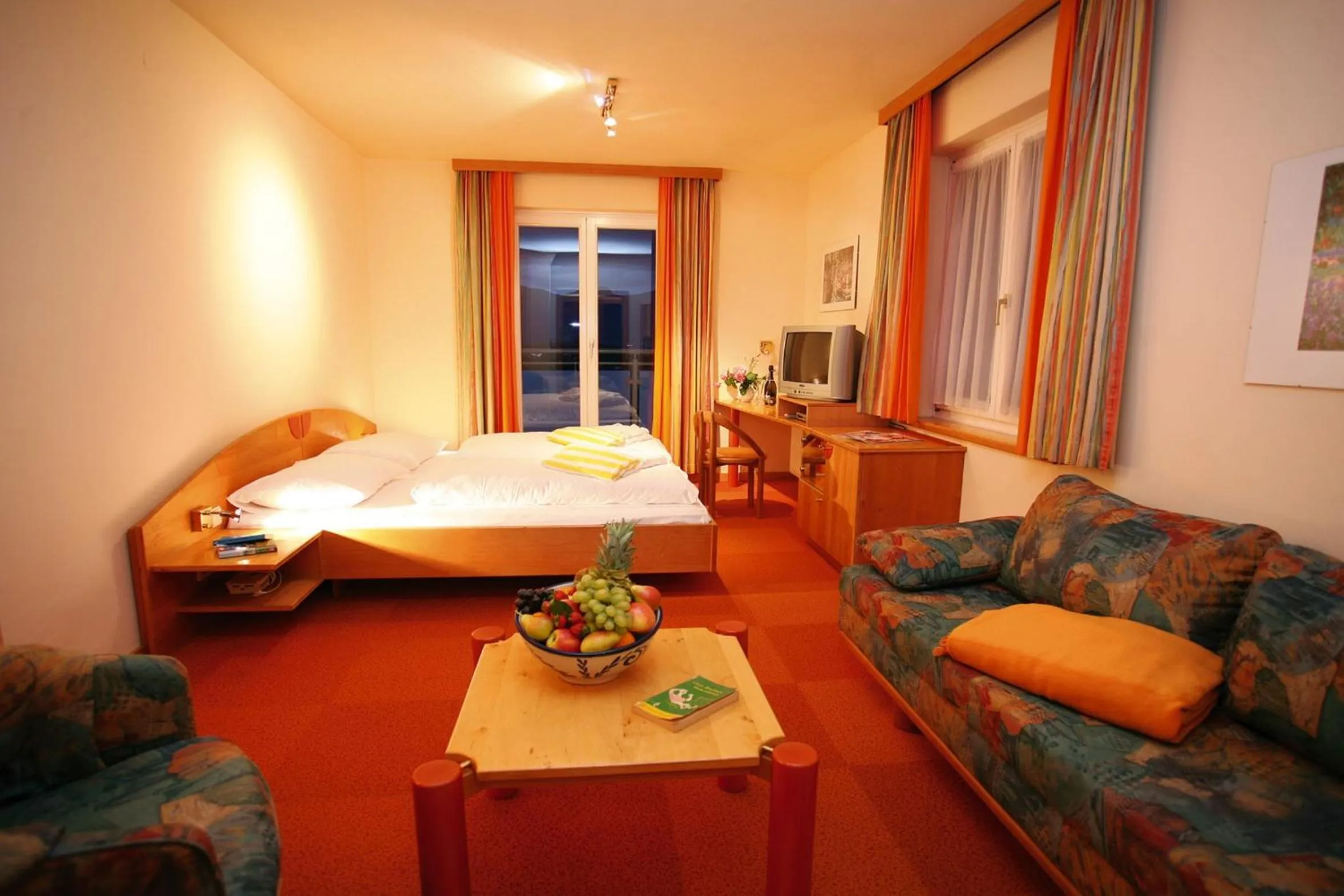 Bedroom, Bed in Hotel Restaurant Marko