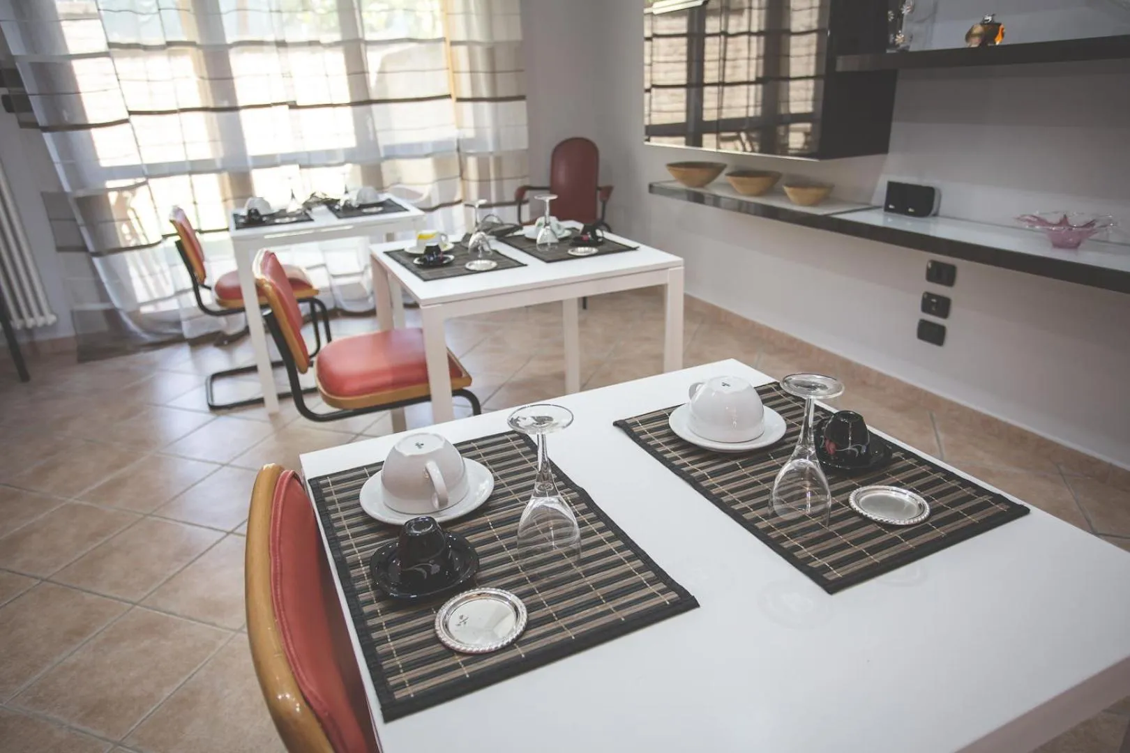 Communal lounge/ TV room in Villa Malù