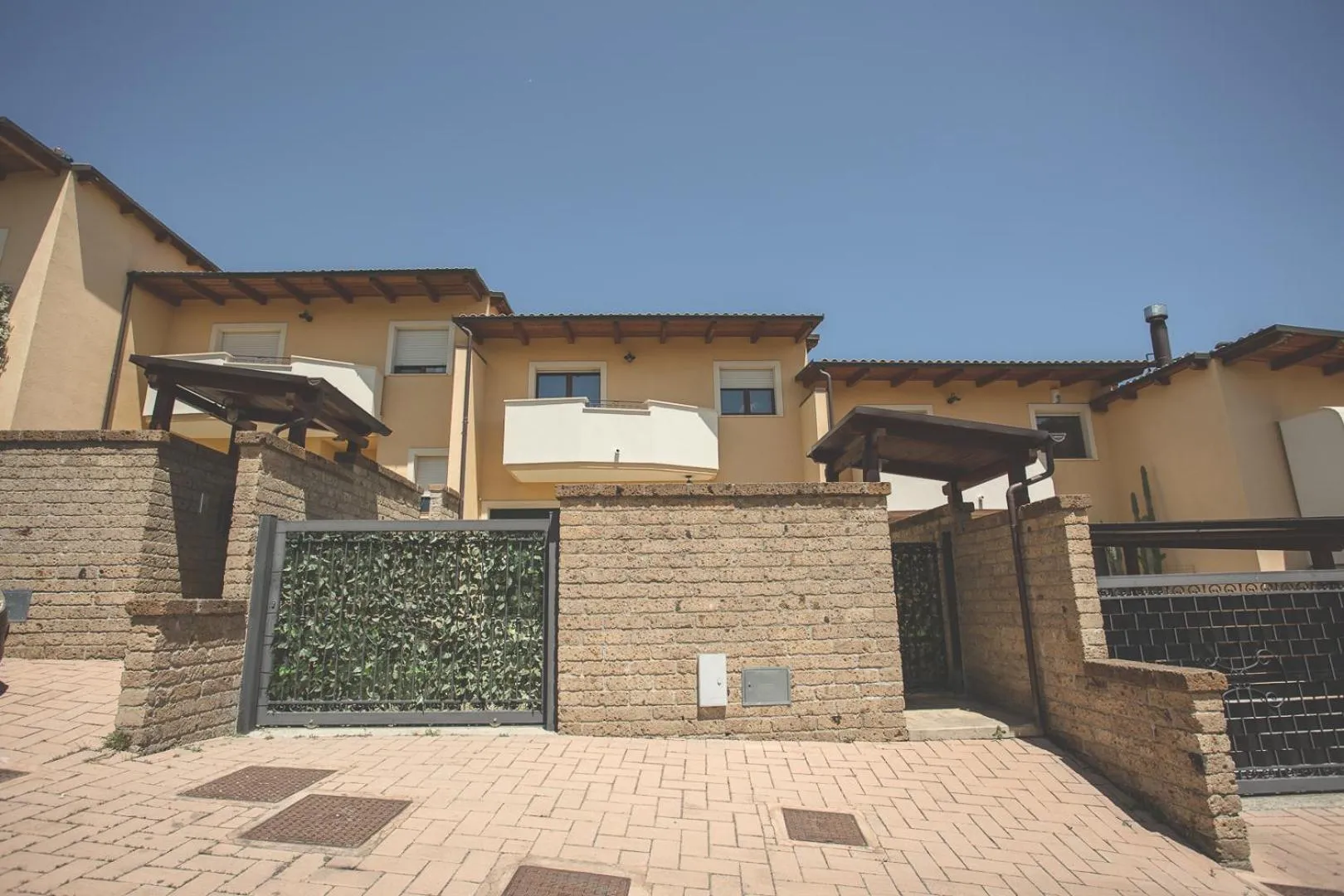 Facade/entrance in Villa Malù