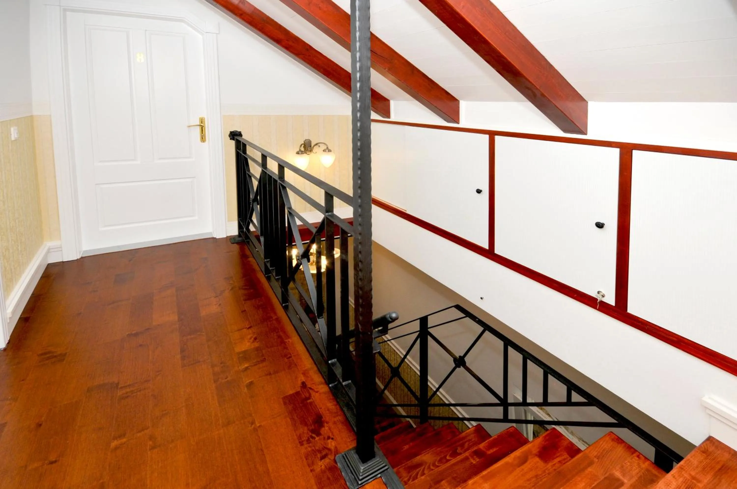 Property building in Palace Central Square