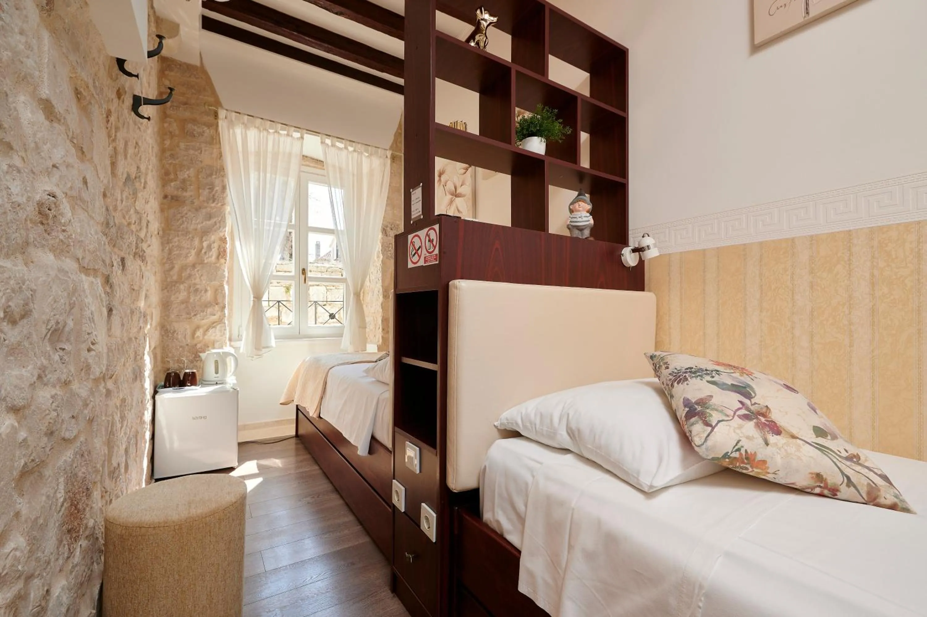 Bed in Palace Central Square