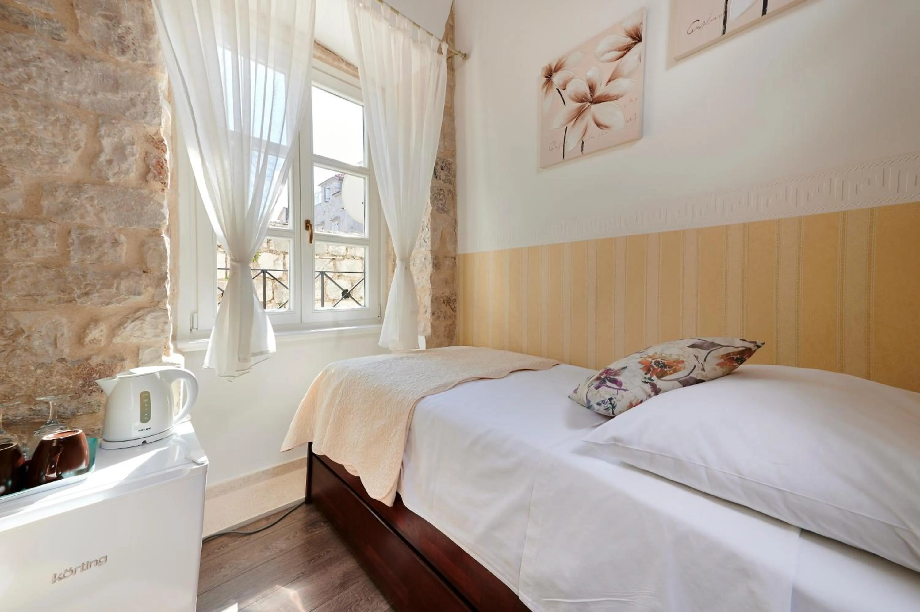 Bed in Palace Central Square