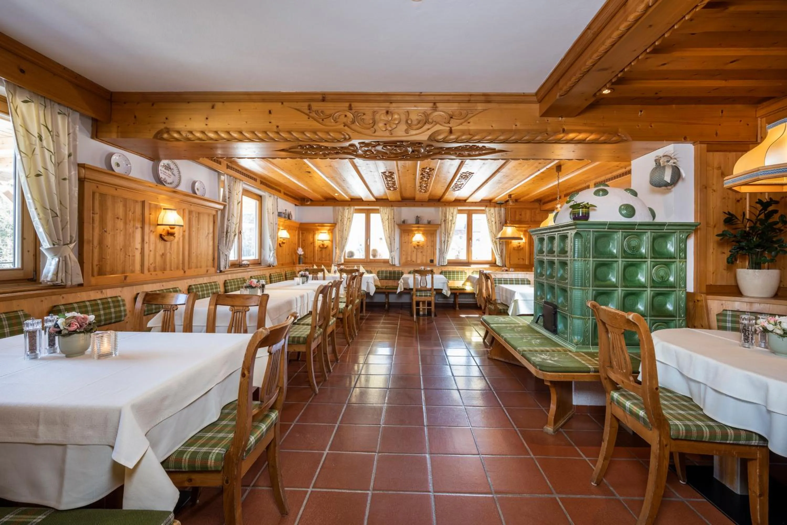 Restaurant/places to eat in Gasthof Kleefeld
