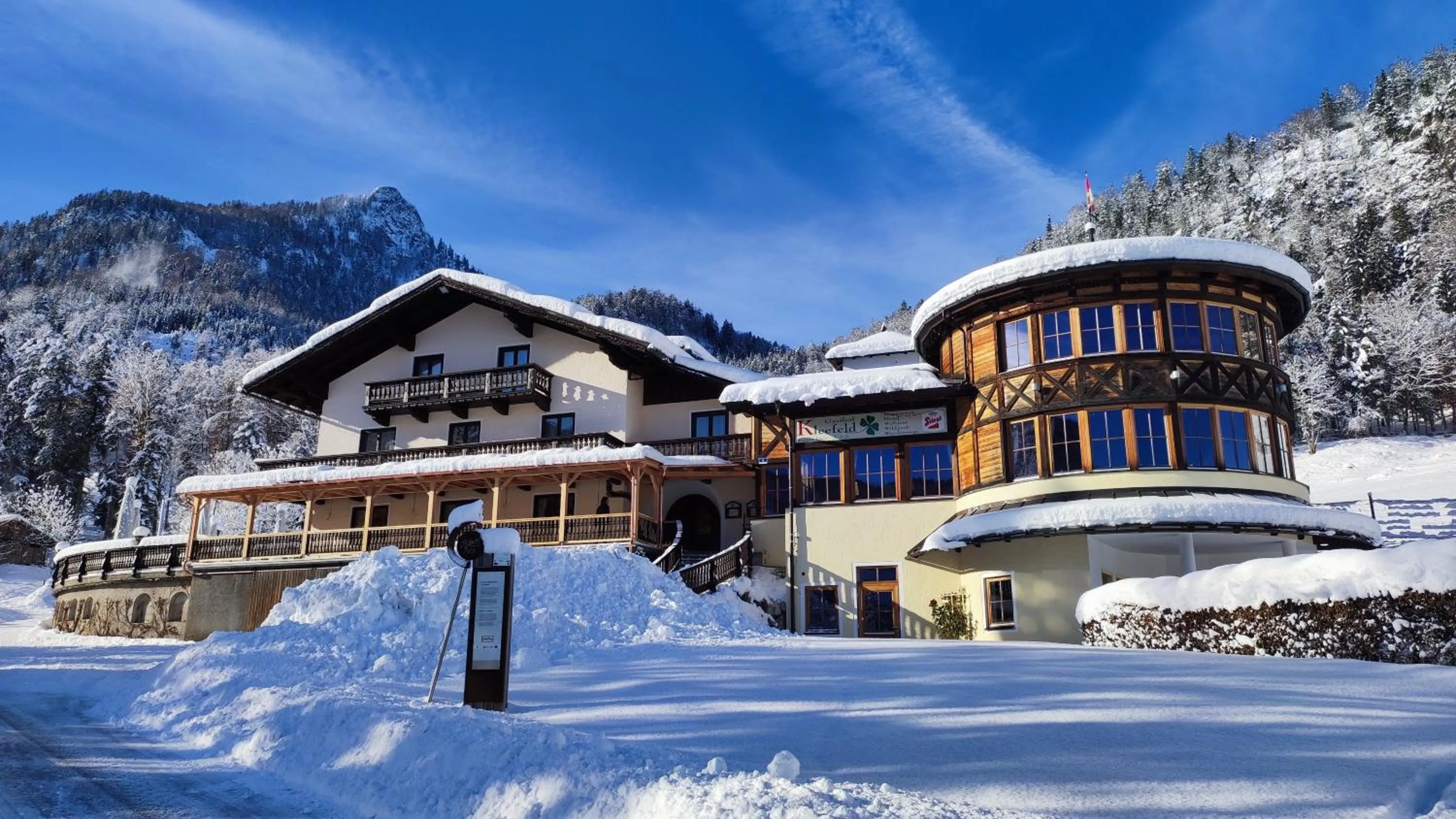 Property building in Gasthof Kleefeld