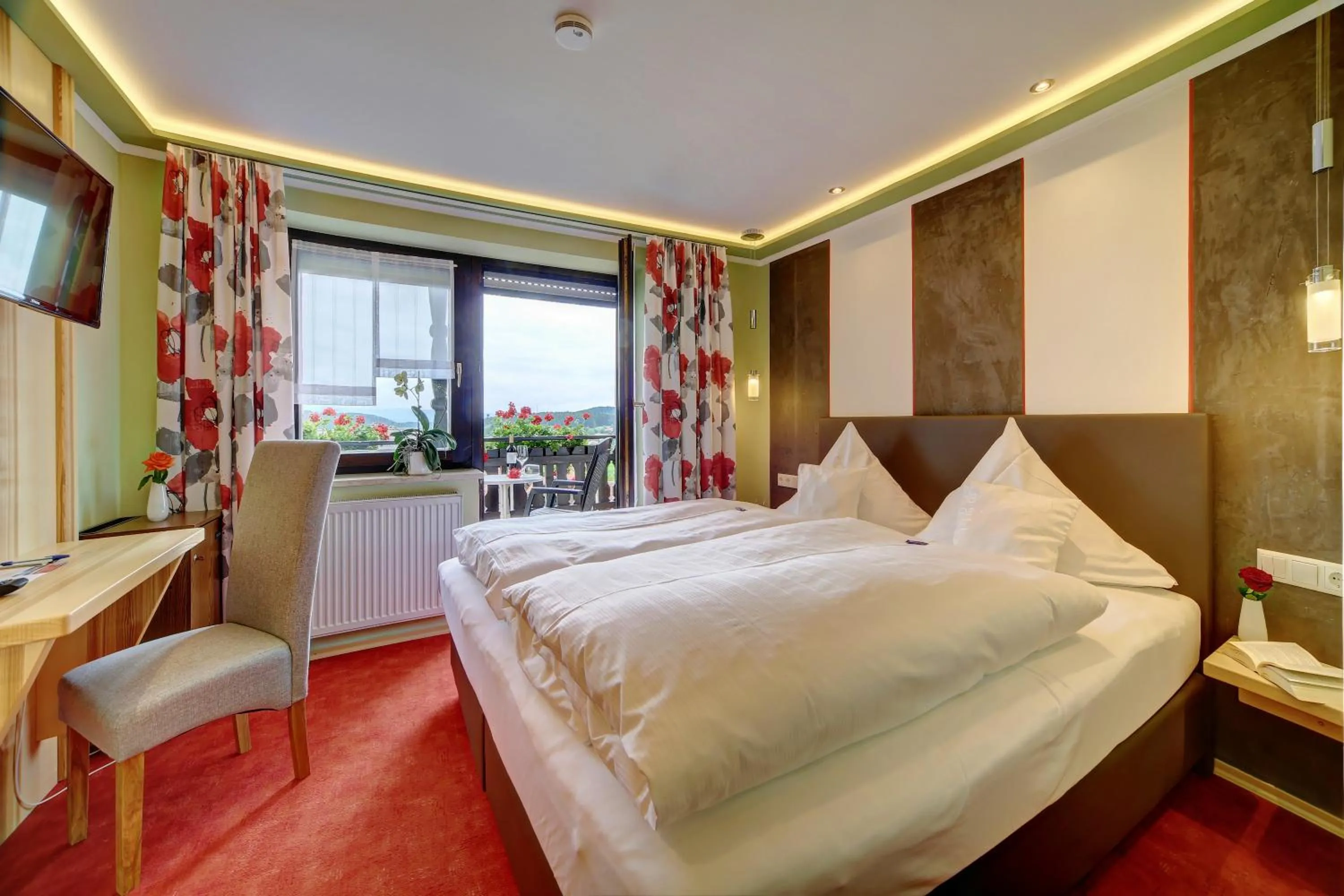 Bedroom, Bed in Hotel Hirschenstein