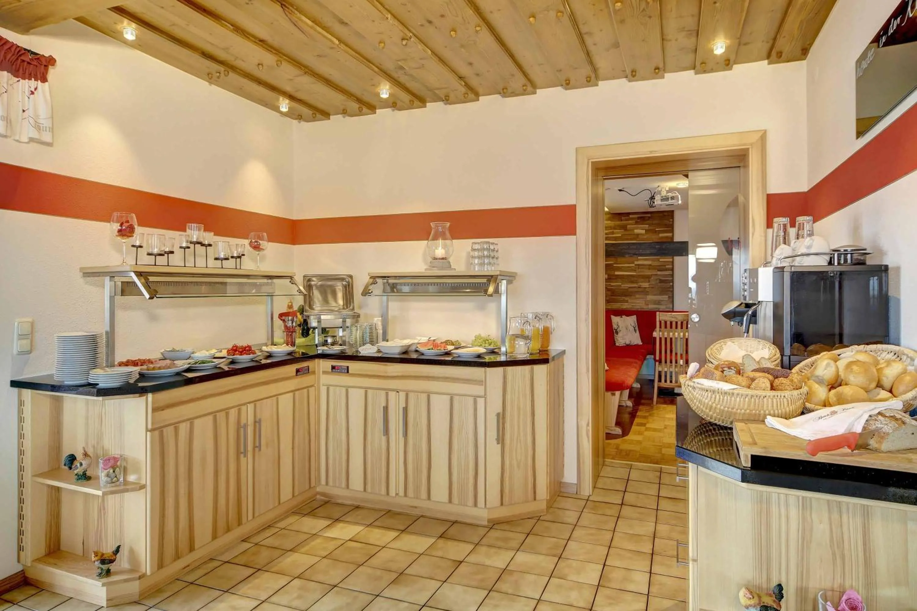 Food and drinks in Hotel Hirschenstein