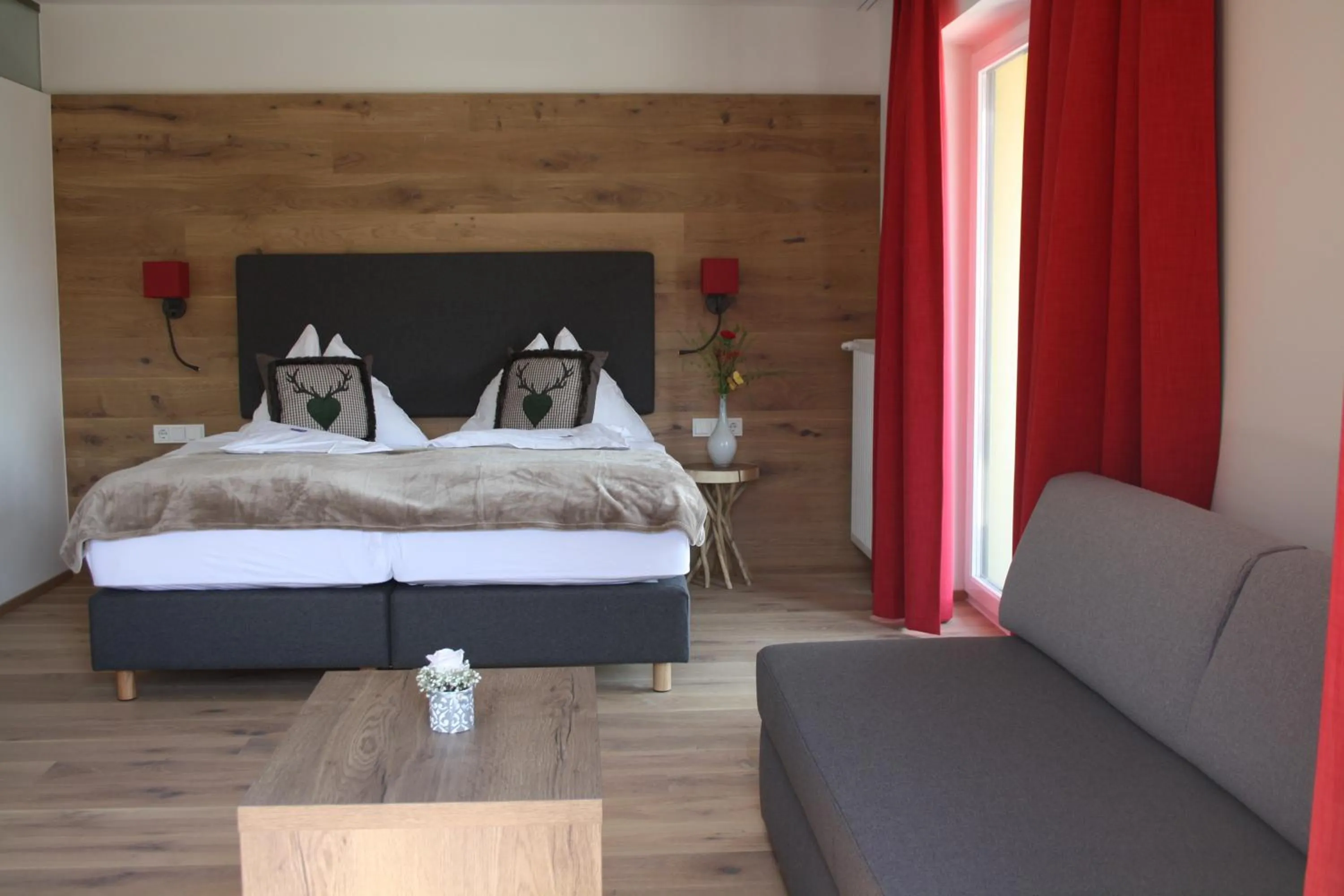 Photo of the whole room, Bed in Hotel Aberseehof