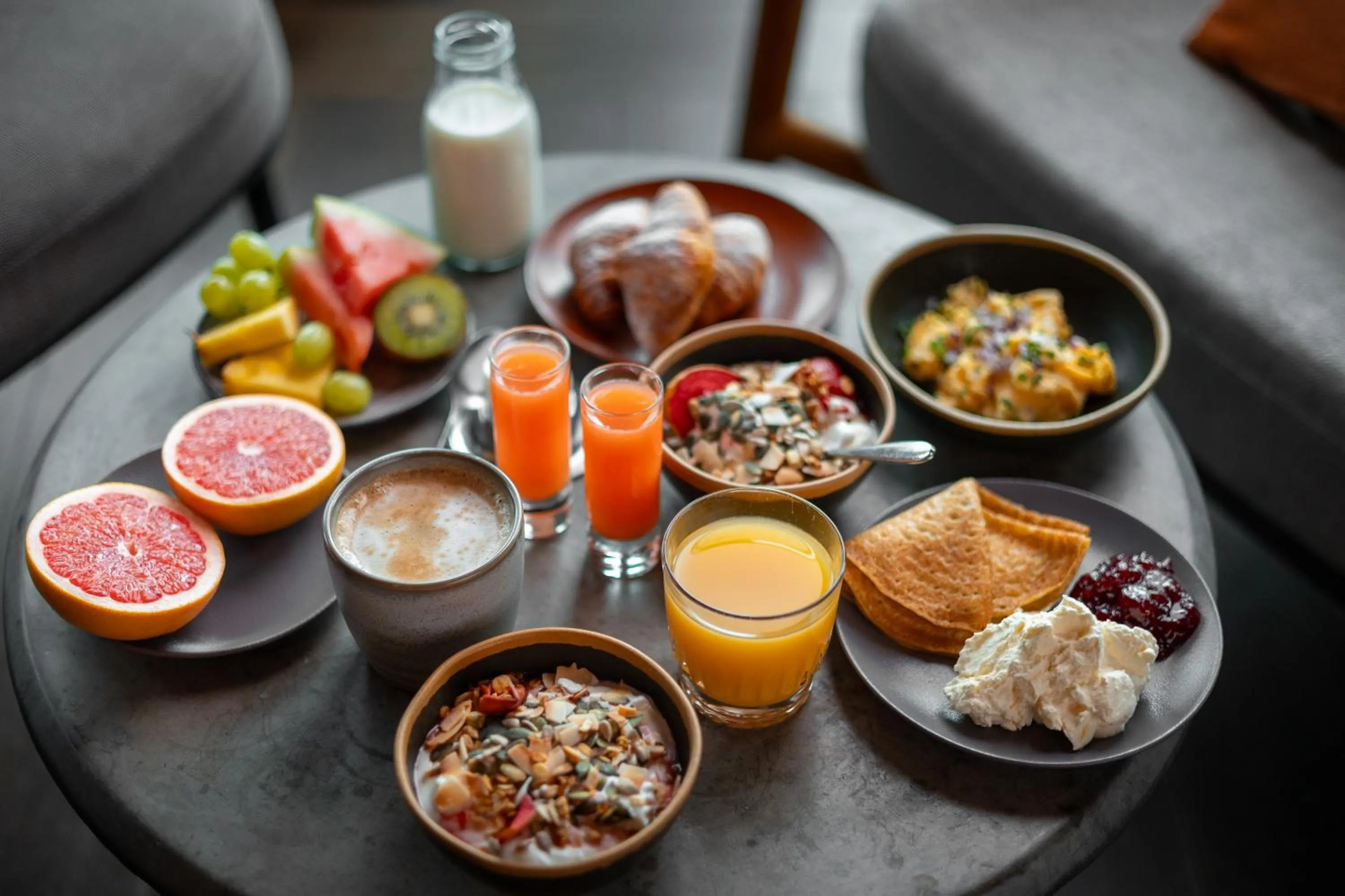 Breakfast in Scandic Crown