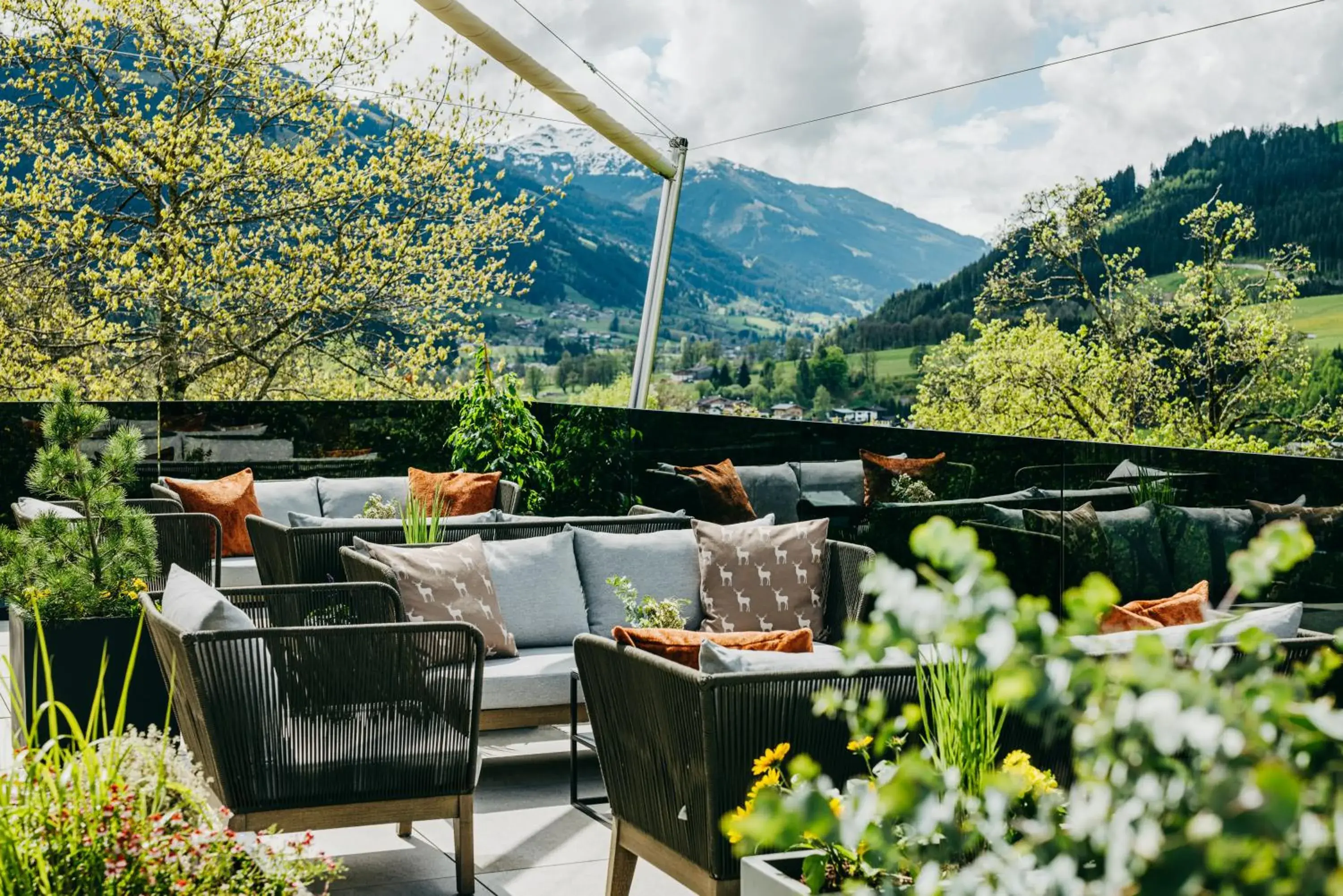 Restaurant/places to eat in Grand Tirolia Kitzbühel - Member of Hommage Luxury Hotels Collection Restaurant/places to eat in Grand Tirolia Kitzbühel - Member of Hommage Luxury Hotels Collection