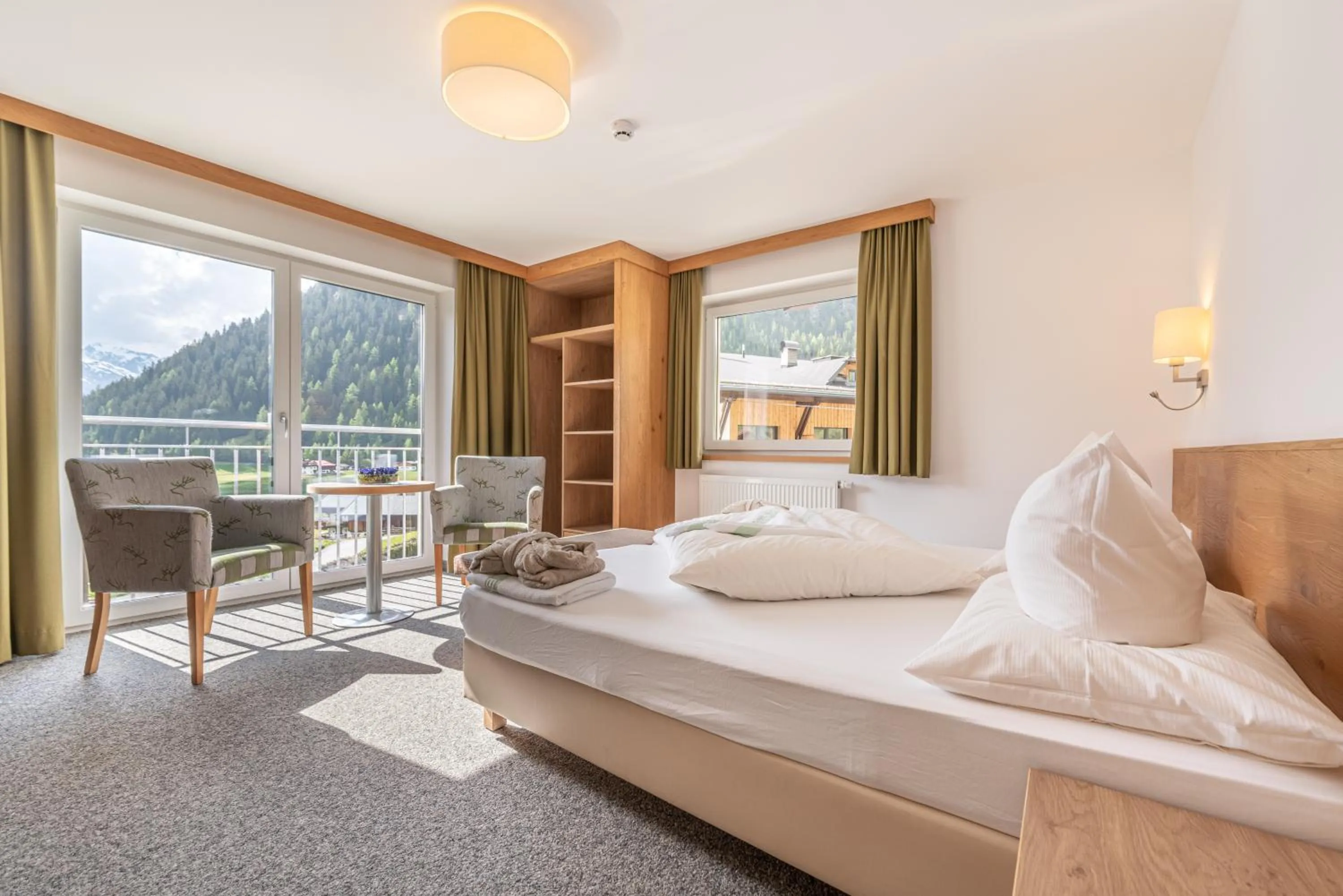 Photo of the whole room, Bed in Hotel Falknerhof