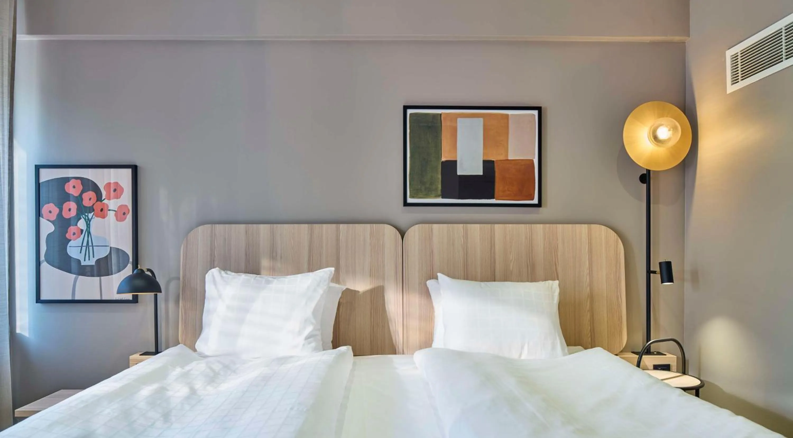 Bedroom, Bed in Scandic Wallin