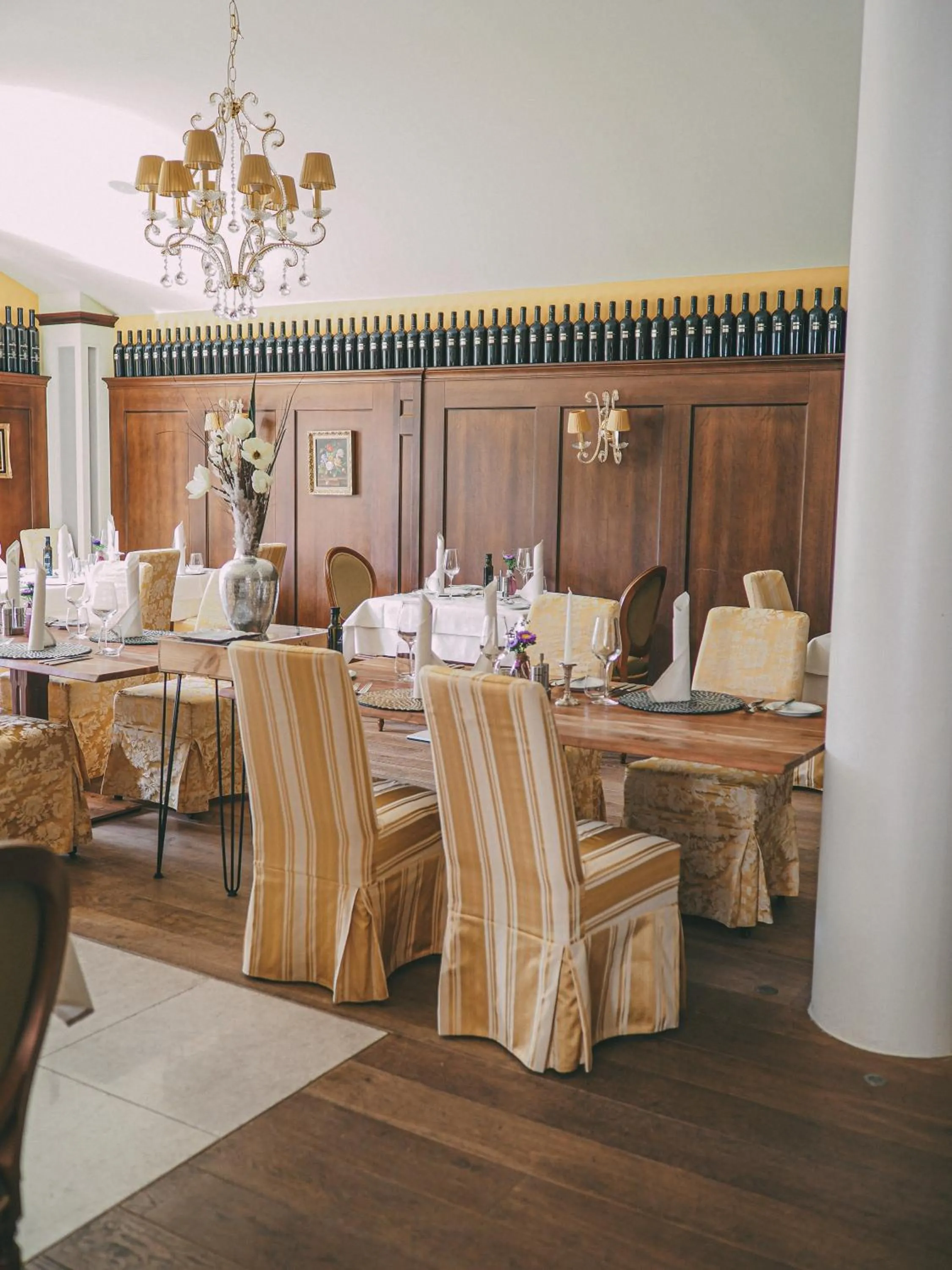 Restaurant/places to eat in Grandhotel Lienz Business-Wellness & Gourmet