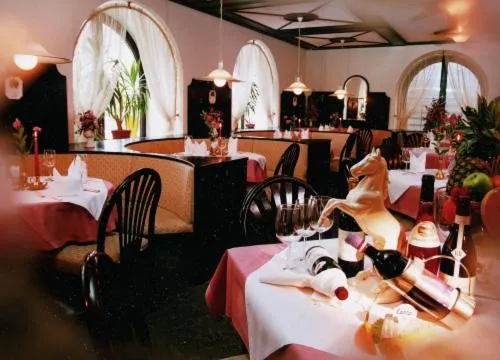 Restaurant/places to eat in Hotel Goldener Hirsch