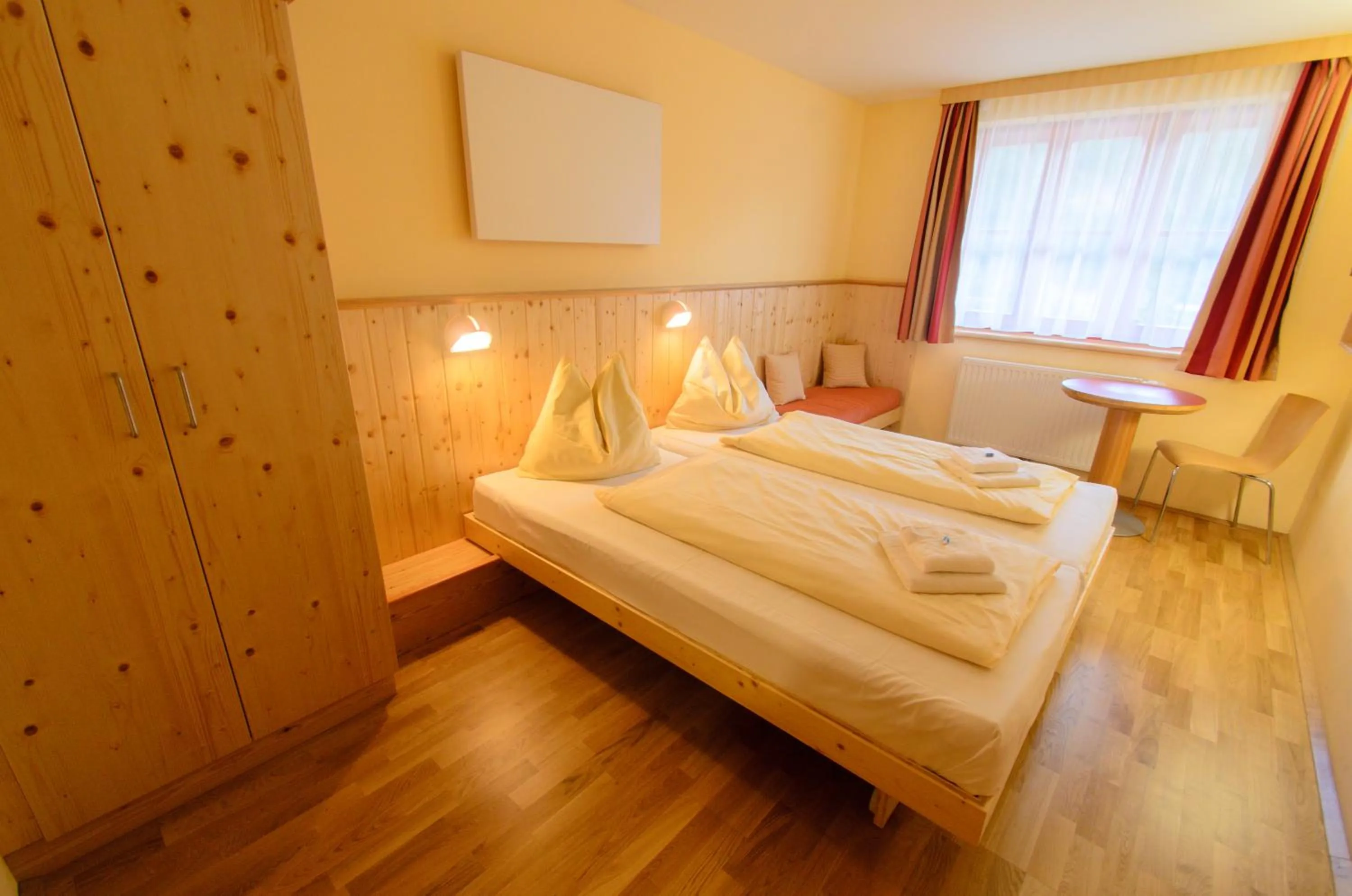 Bed in JUFA Hotel Donnersbachwald