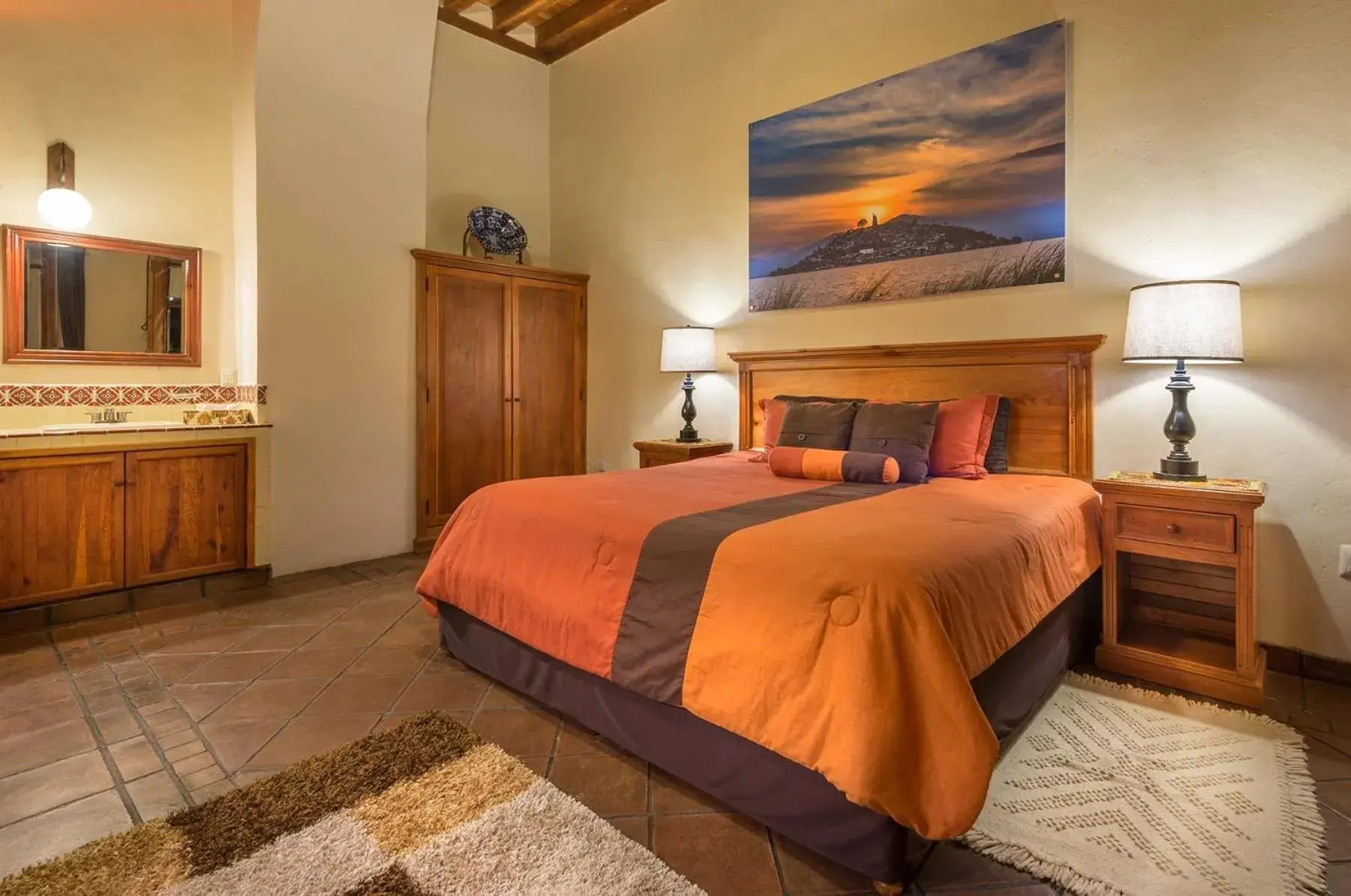 Photo of the whole room, Bed in Hotel Casa del Naranjo Photo of the whole room, Bed in Hotel Casa del Naranjo