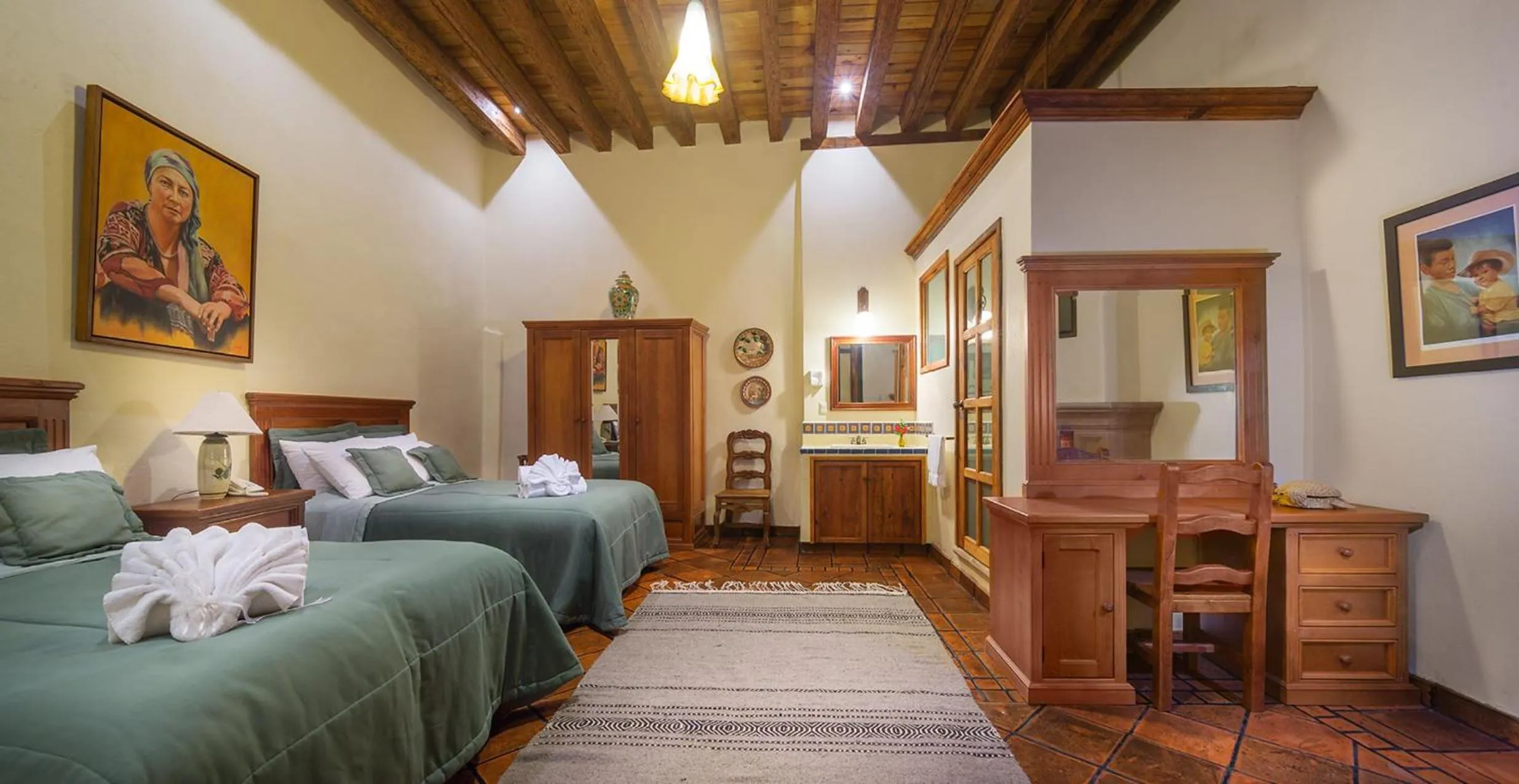 Photo of the whole room, Bed in Hotel Casa del Naranjo