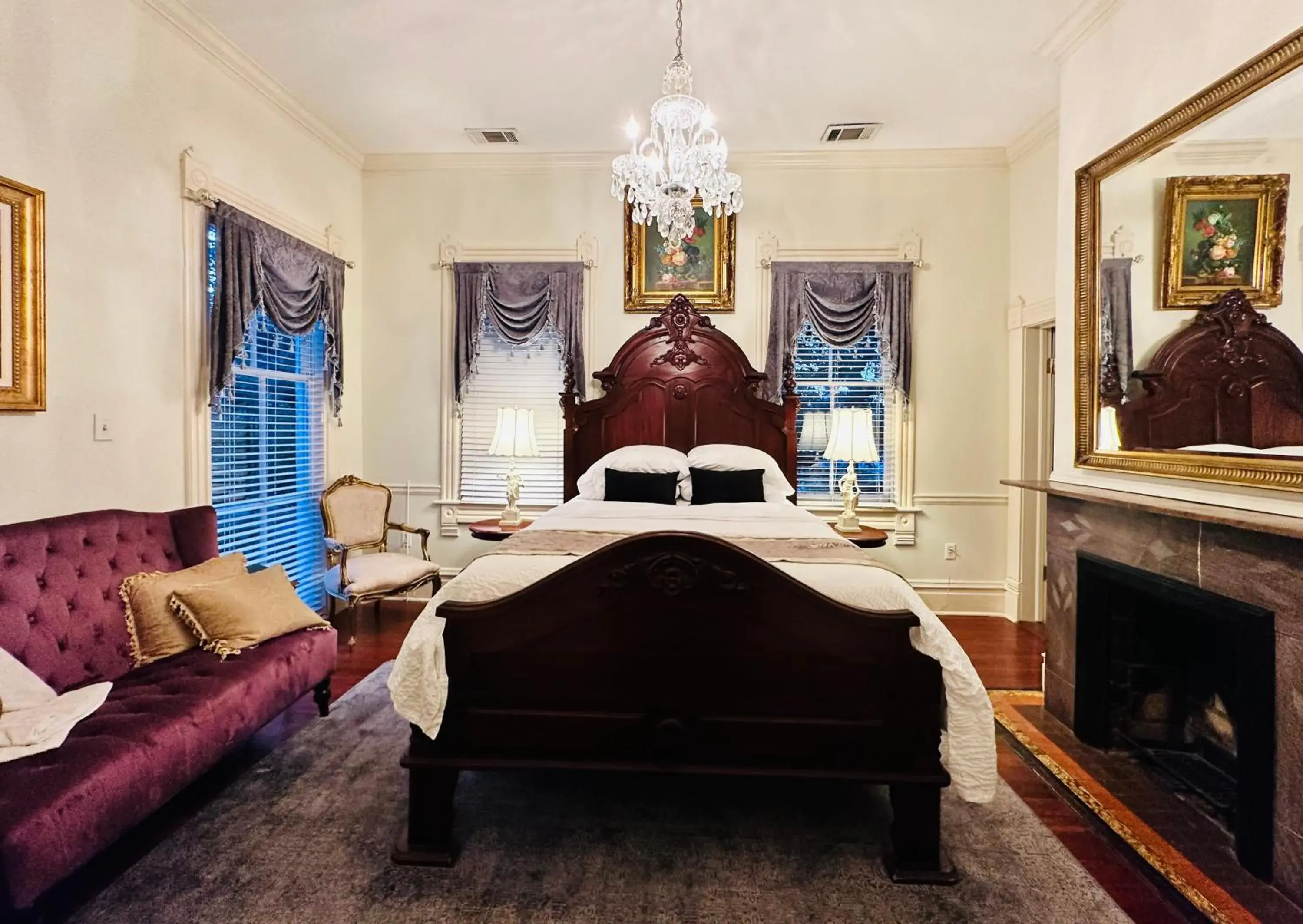 Deluxe Queen Room in Amethyst Garden Deluxe Queen Room in Amethyst Garden